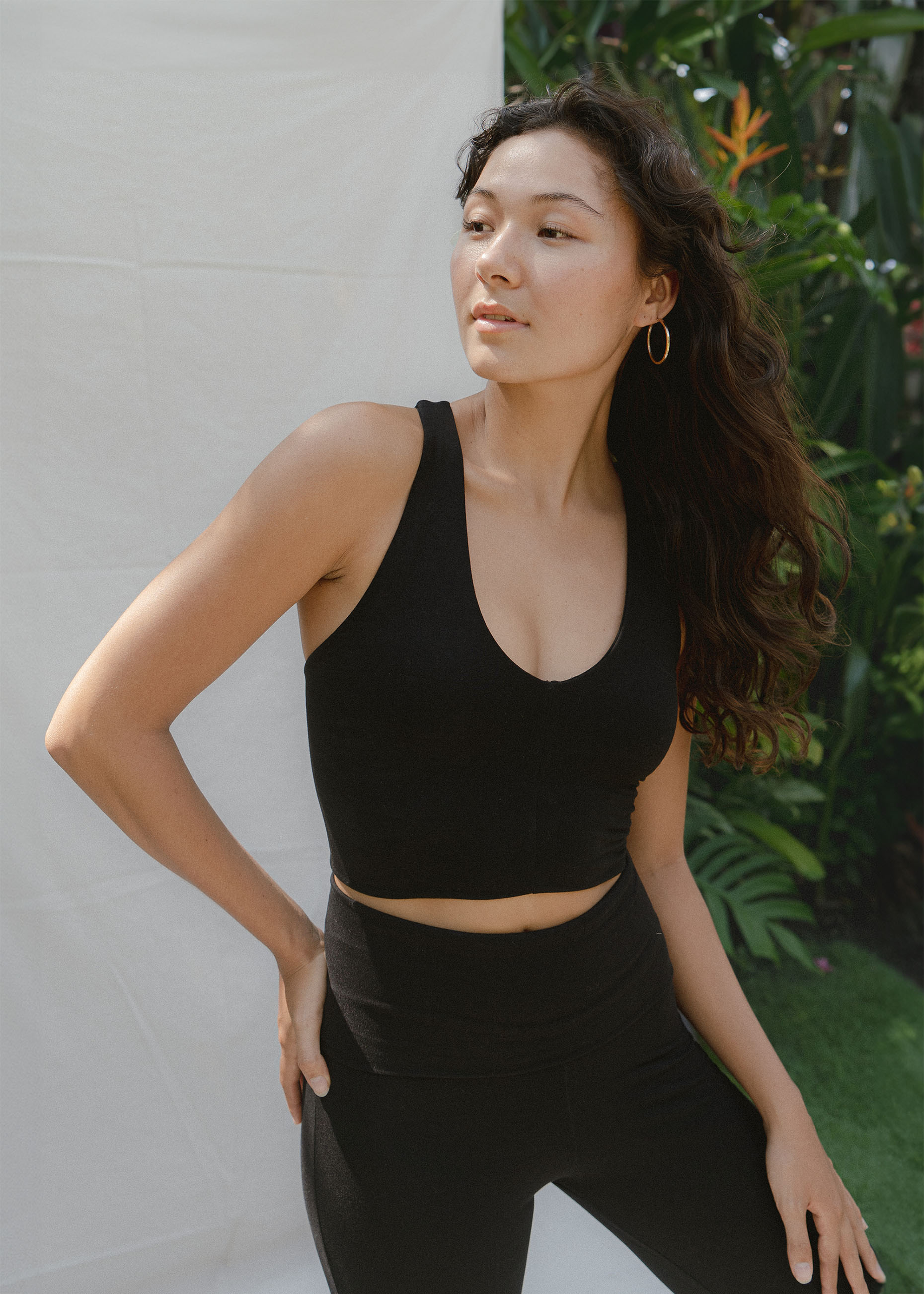 Yuki is wearing size XS. Height 163cm (5.3”) Bust 85cm (33.6”), Waist 69cm (27.2”)  | Size XS