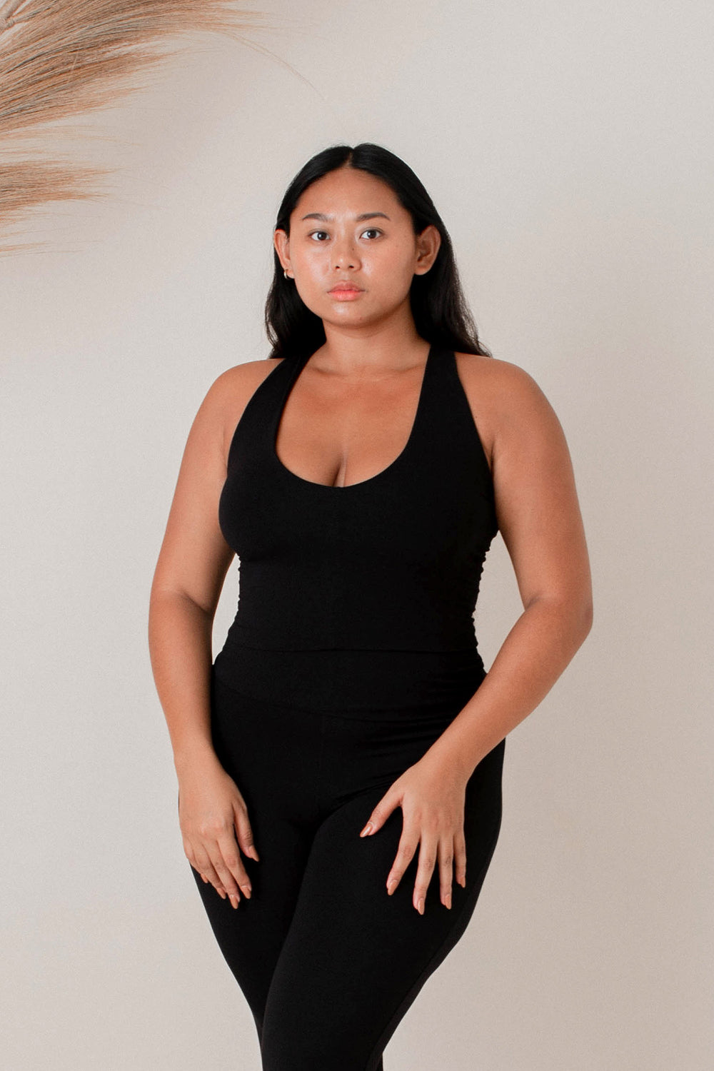 Sari is wearing size L. Bust 98cm (38.5”), Waist 75cm (29.5”), Hips 109cm (43”) | Size L