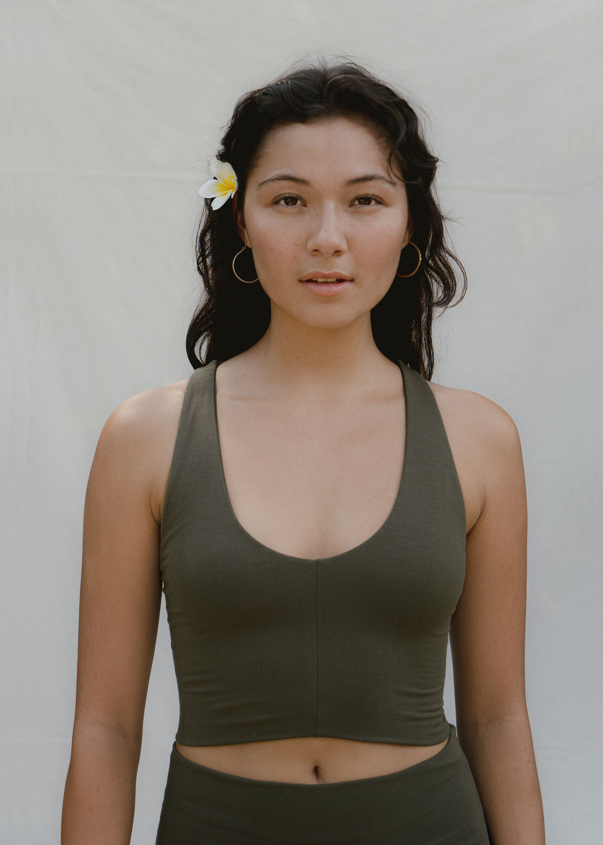 Yuki is wearing size XS. Height 163cm (5.3”) Bust 85cm (33.6”), Waist 69cm (27.2”) | Size XS