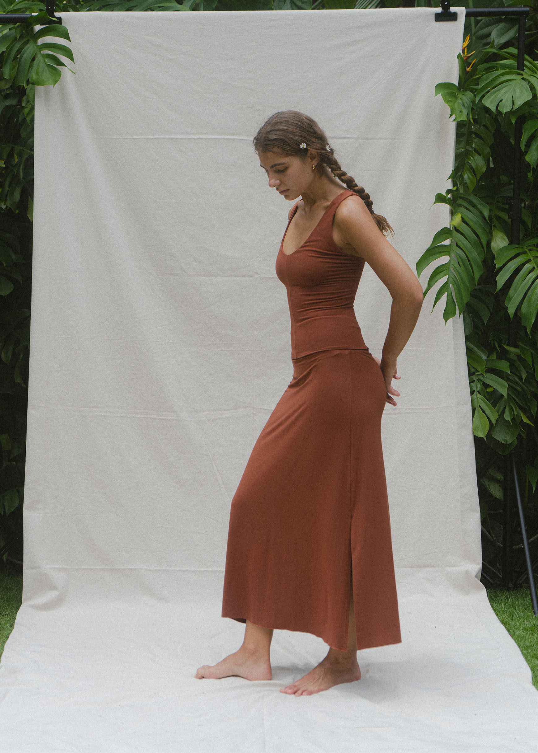 Lucy is wearing size XS. Height 172cm (5.6”), Bust 83cm (32.6”), Waist 57cm (22.4”), Hips 96cm (37.8”) | Size XS