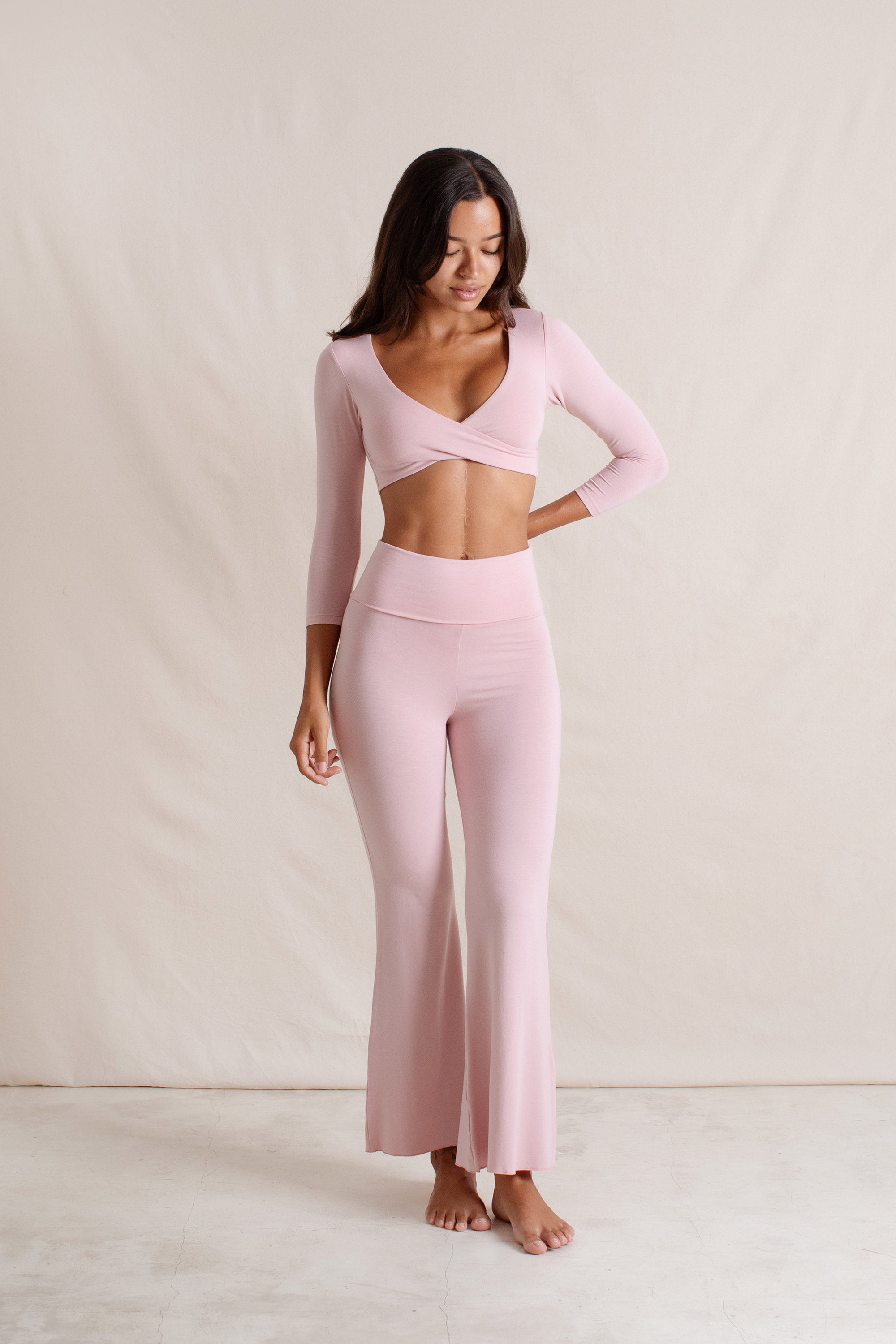 Sabi is wearing size S. Bust 86cm (33.85”), Waist 63cm (24.8”), Hips 94cm (37.00”), Height 171cm (5.6”) | Size S