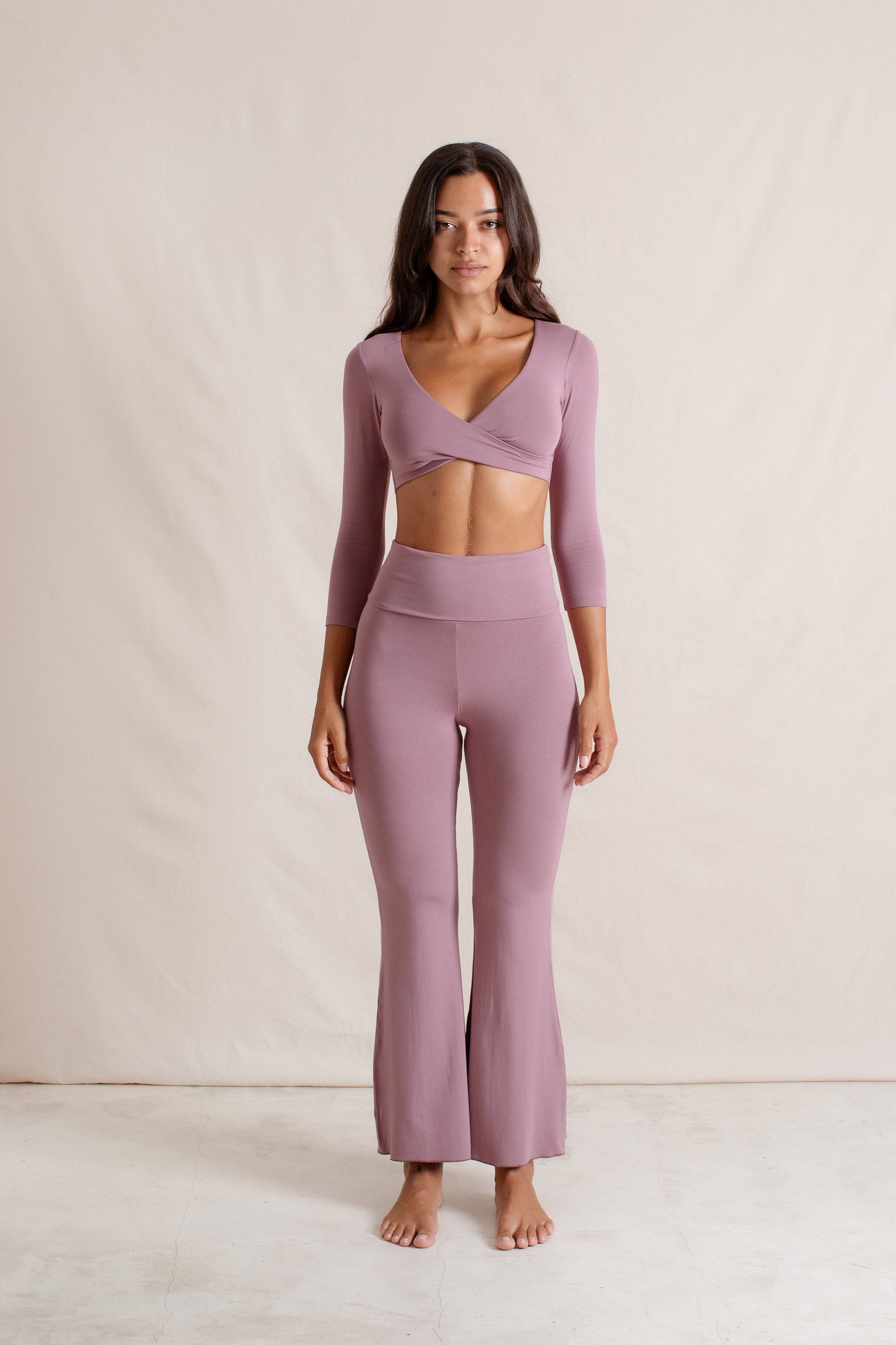 Sabi is wearing size S. Bust 86cm (33.85”), Waist 63cm (24.8”), Hips 94cm (37.00”), Height 171cm (5.6”) | Size S