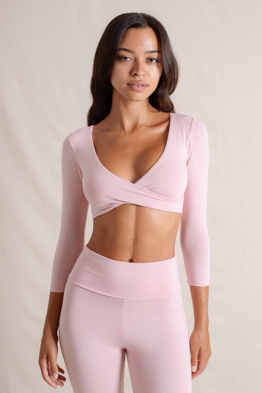 Sabi is wearing size XS. Bust 86cm (33.85”), Waist 63cm (24.8”), Hips 94cm (37.00”), Height 171cm (5.6”) | Size XS