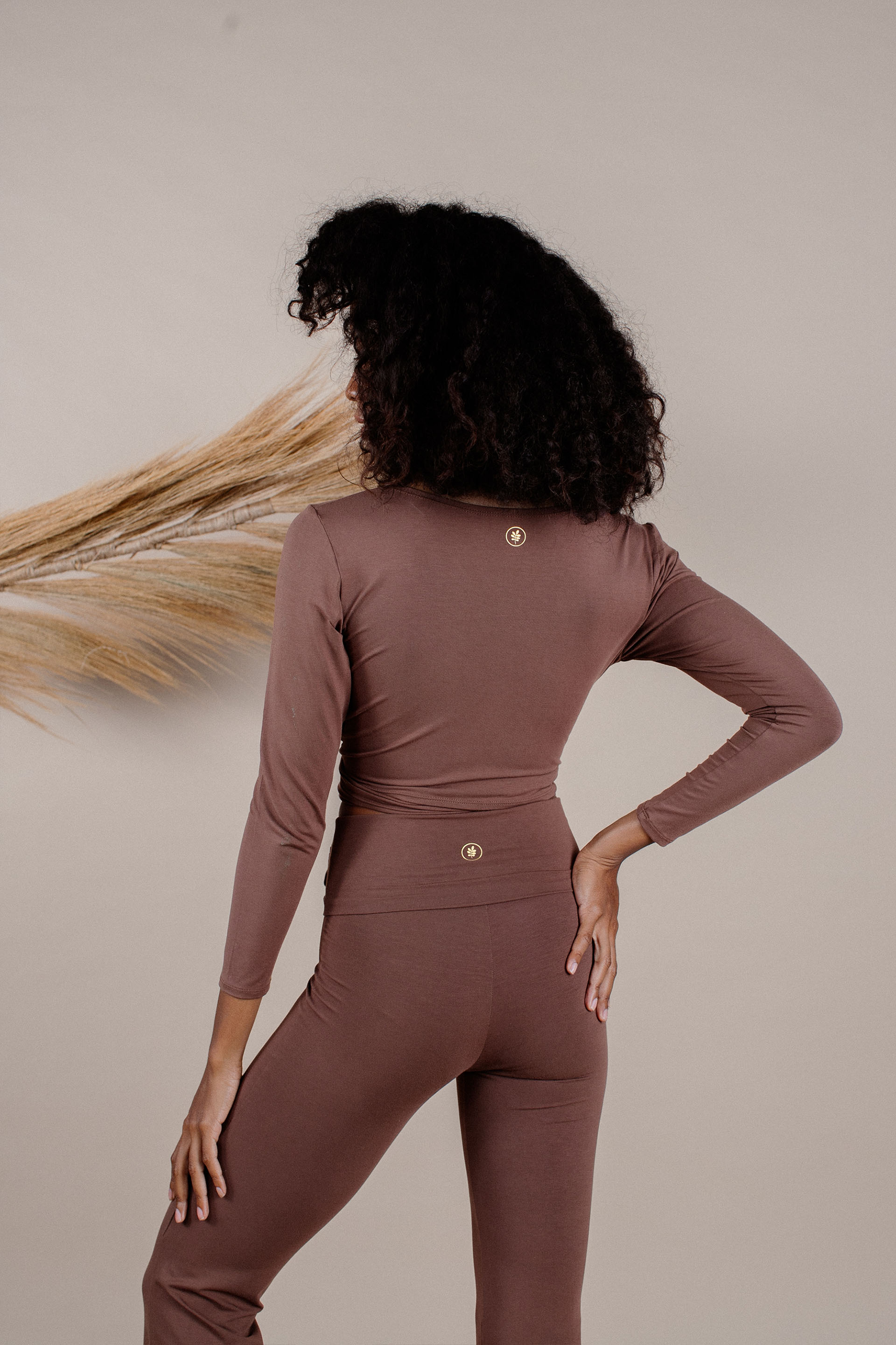 Alexa is wearing size XS/S. Bust: 79cm (31.1”), Waist 60cm(23.6”), Height 178cm(5.85”) | Size XS/S