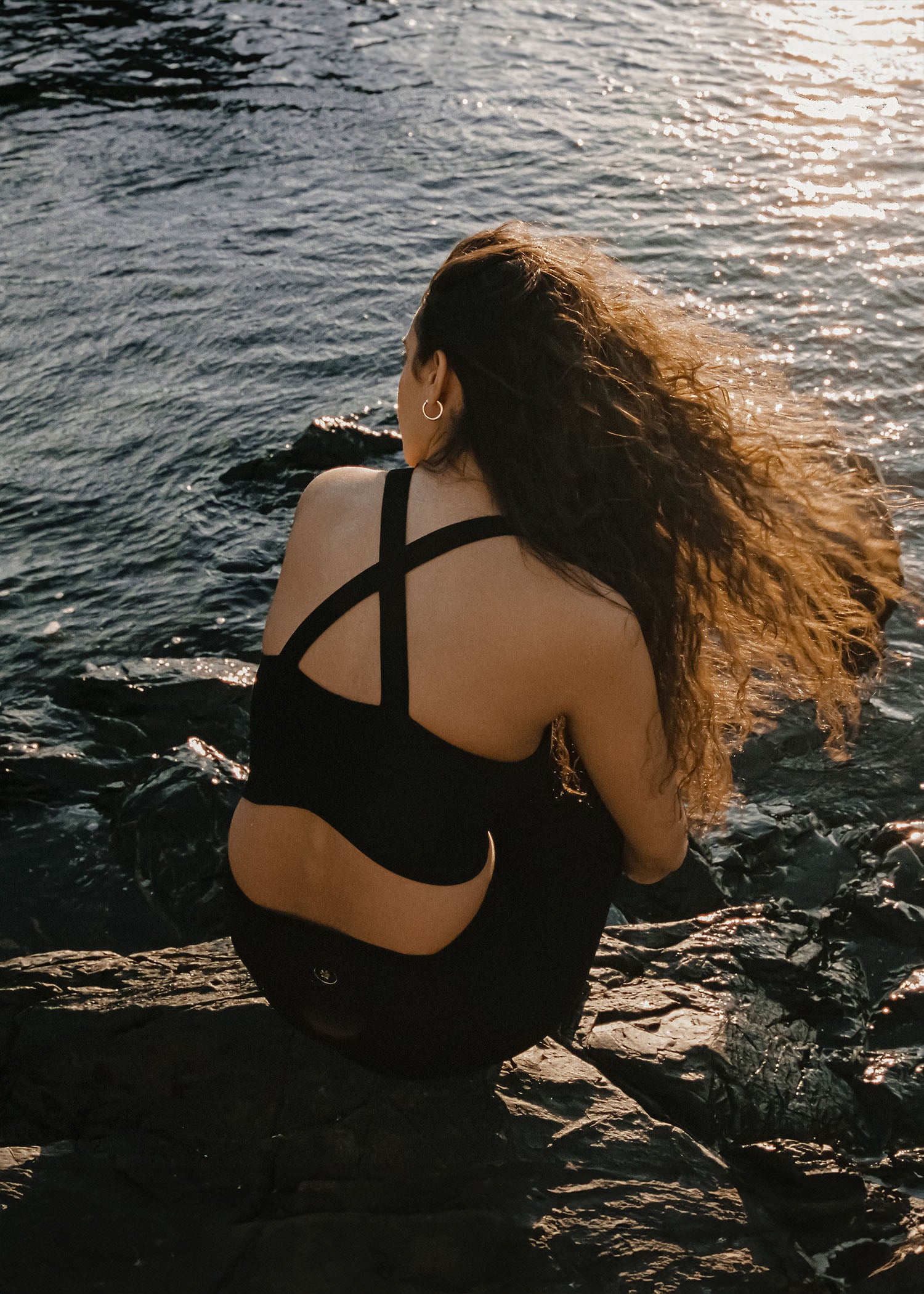 Jess is wearing size XS. Height 169cm (5.5”) Bust 81cm (31.5”), Waist 64cm (25.2”) | Size XS