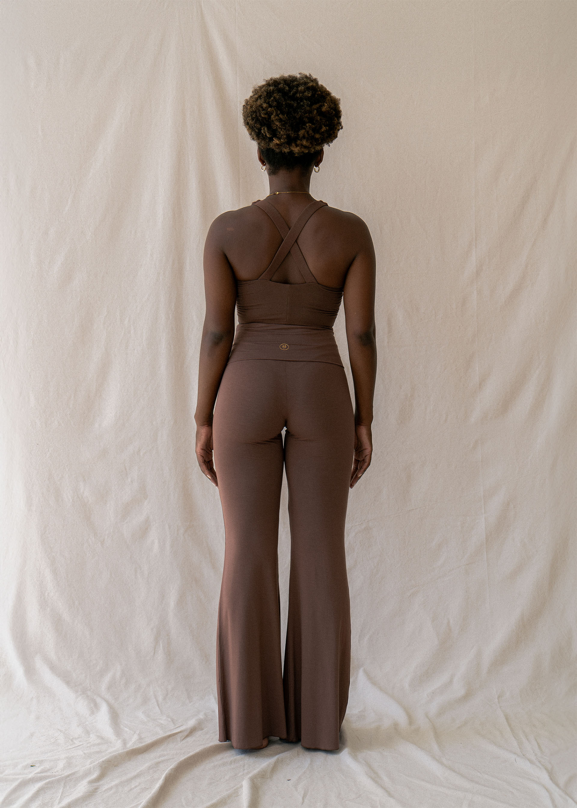 Shiree is wearing size M. Height 173cm(5.7”) | Size M