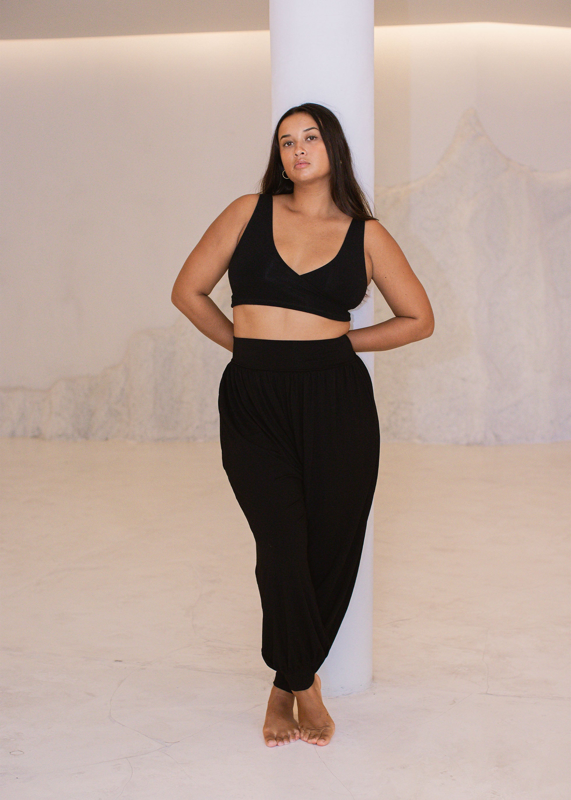 Bianca is wearing size XL for top and bottom, Bust 104cm (41”), Waist 85cm (35.5”), Hips 117cm (46”), Height 175cm (5.7”)  | Size XL/XXL