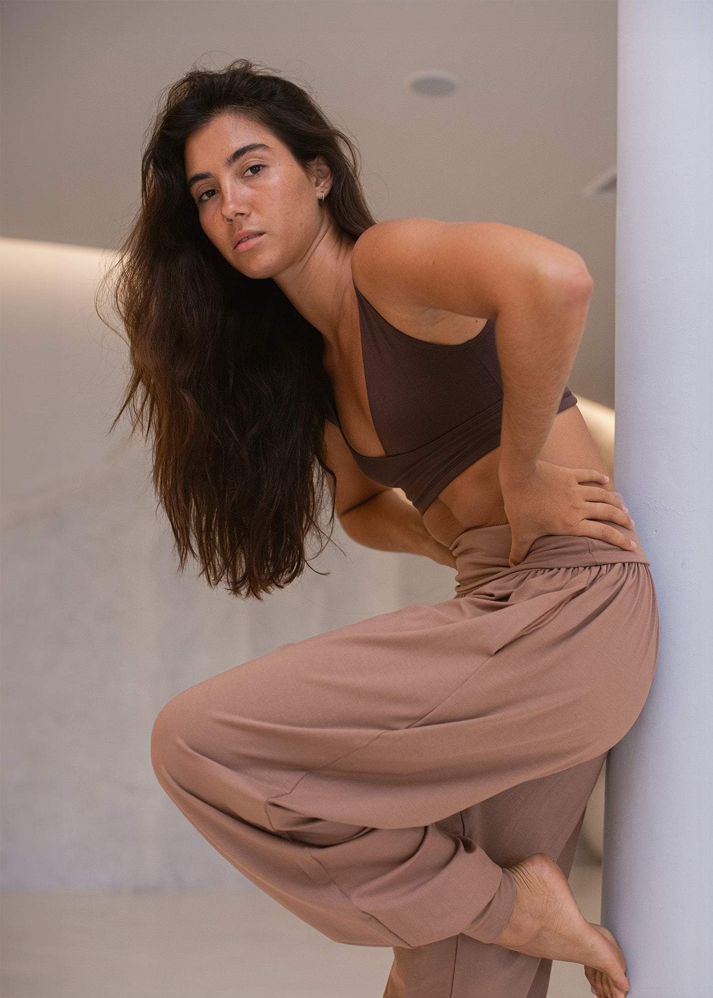 Alessia is wearing size XS, Waist 65cm (25.6”), Hips 96cm (37.4”), Height 166cm (5.5”) | Size XS/S