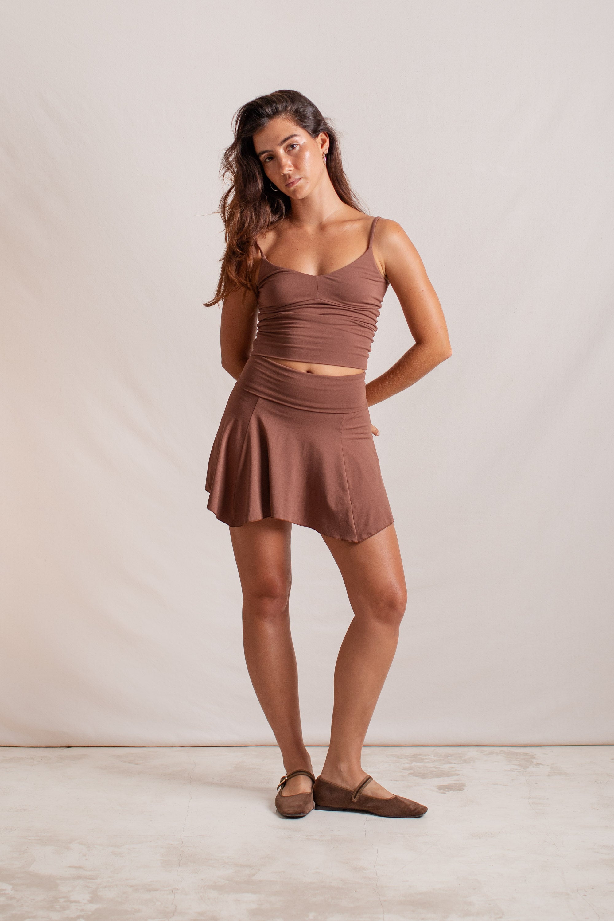 Alessia is wearing size XXS/XS, Bust 79cm (31.1”), Waist 65cm (25.6”), Hips 96cm (37.4”), Height 166cm (5.5”). | Size XXS/XS