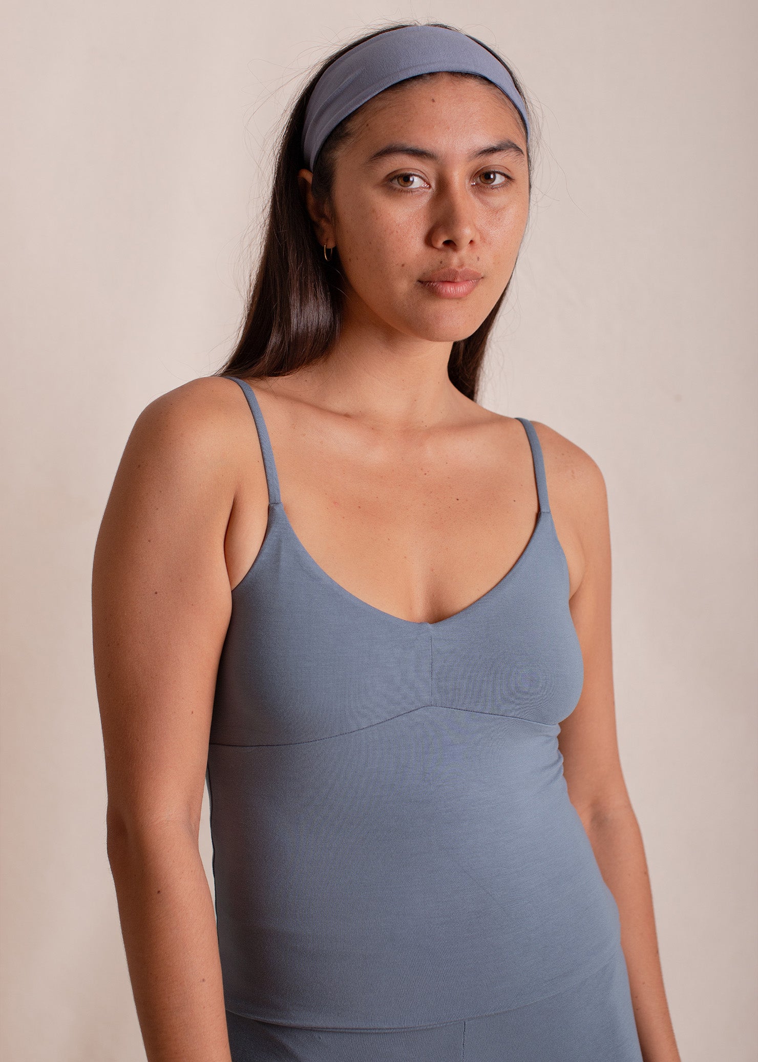 Eva wears size M. Height 174cm (5.7”), Bust 83cm (32.7”), Waist 69cm (27.2”), Hips 96cm (37.8”) | Size M