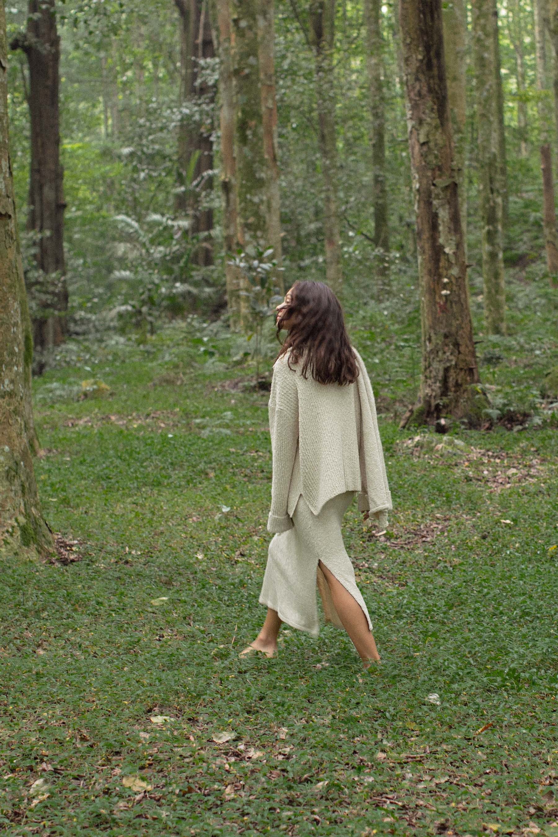 Jasmine is wearing size XS/S. Waist 61cm(24”), Hips 90cm(35.4”), Height 166cm(5.5”) | Size XS/S