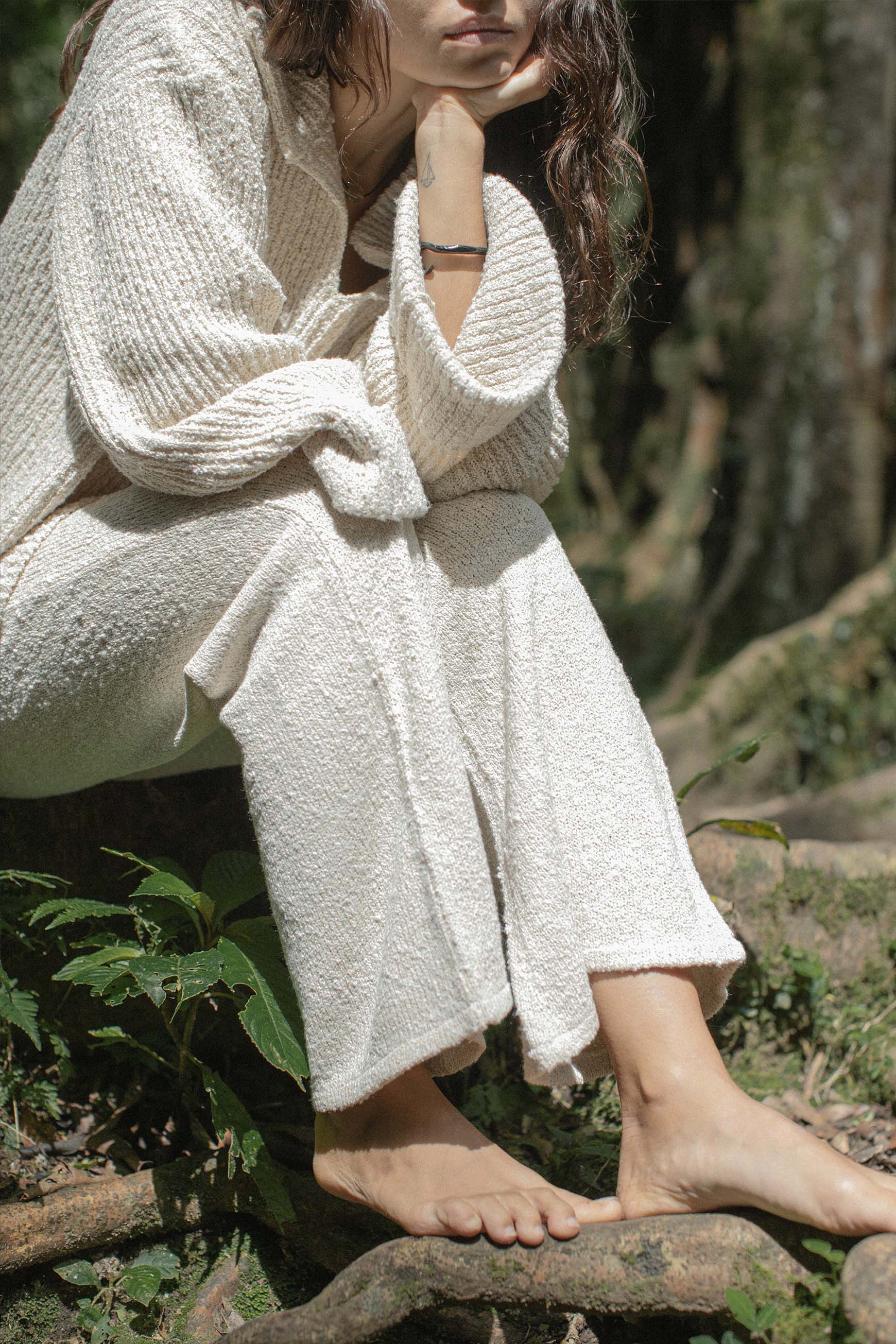 Jasmine is wearing size XS/S. Waist 61cm(24”),  Hips 90cm(35.4”), Height 166cm(5.5”) | Size XS/S