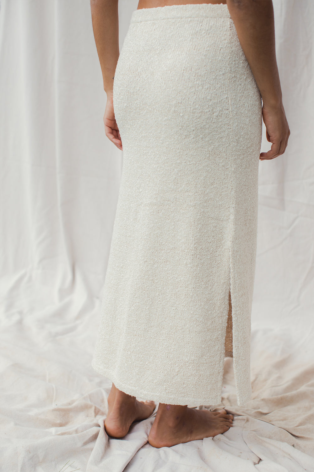 Jasmine is wearing size XS/S. Waist 61cm(24”),  Hips 90cm(35.4”), Height 166cm(5.5”) | Size XS/S