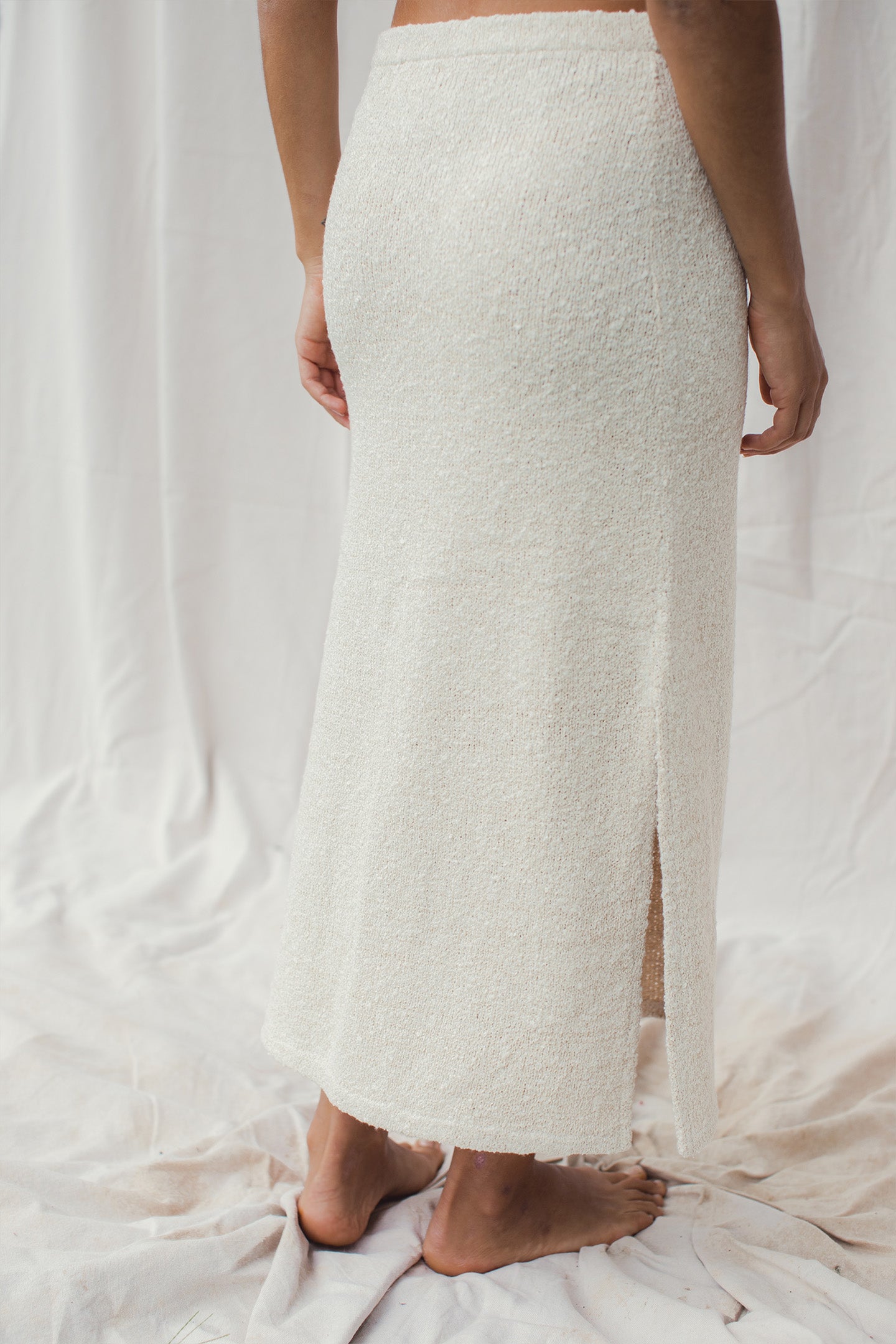 Jasmine is wearing size XS/S. Waist 61cm(24”),  Hips 90cm(35.4”), Height 166cm(5.5”) | Size XS/S