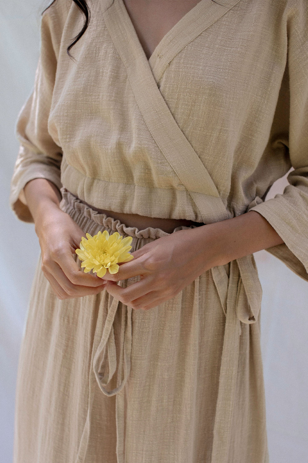 Hitomi is wearing size M/L. Bust: 80cm (31.5”), Height 169cm(5.5”) | Size M/L