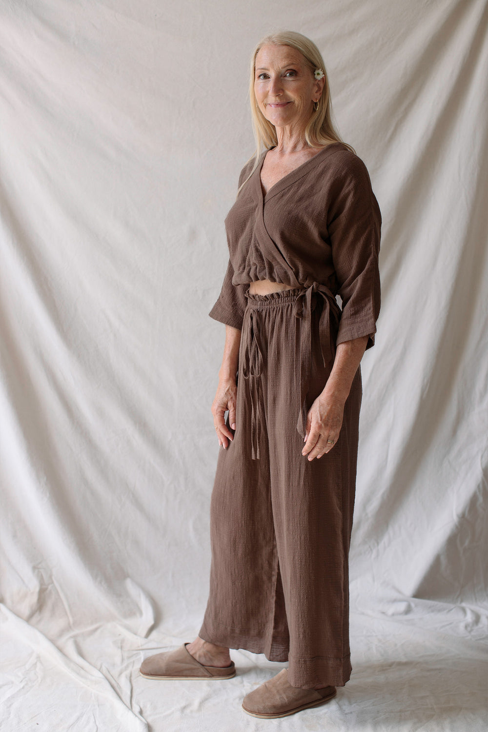 Cassandra is wearing size XS/S. Waist: 70cm(27.5”), Hips: 91cm(35.8”), Height 168cm(5.5”) | Size XS/S