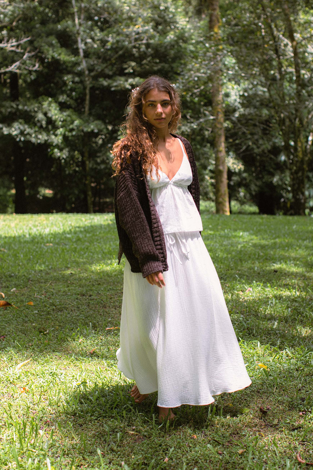 Lucy wears size S/M. Bust: 83cm (32.6”), Waist: 57cm(22.4”), Hips: 96cm(37.8”), Height 170cm(5.6”) | Size S/M