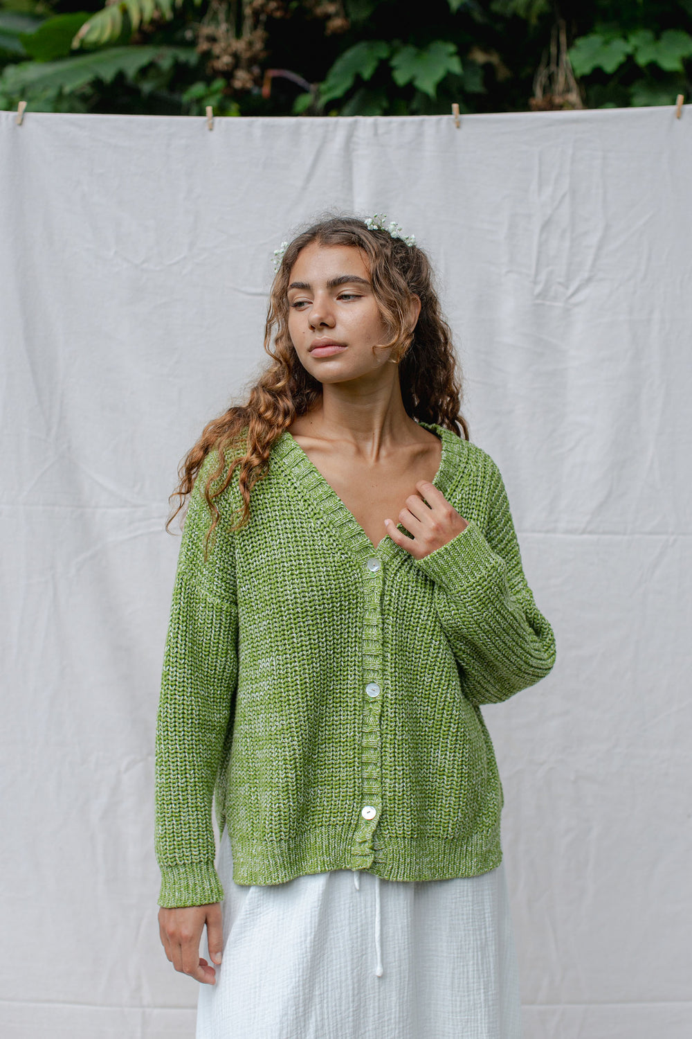 Lucy is wearing size S/M. Bust: 83cm (32.6”), Waist: 57cm(22.4”), Hips: 96cm(37.8”), Height 170cm(5.6”) | Size S/M 