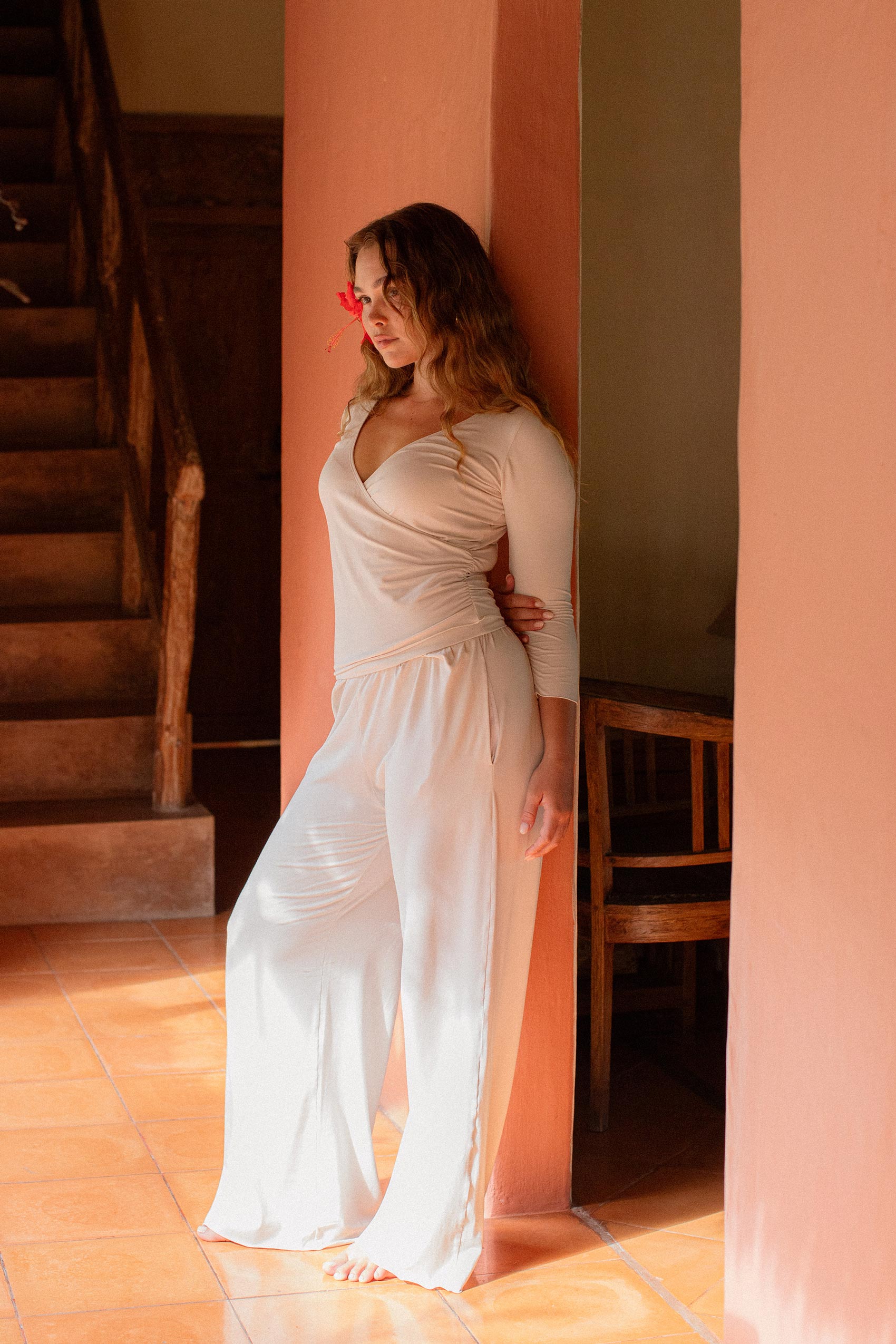 Zoe is wearing size M/L. Bust 86cm (33.85”), Waist 68cm (26.77”), Hips 98cm (38.58”), Height 165cm (5.4”) | Size M/L