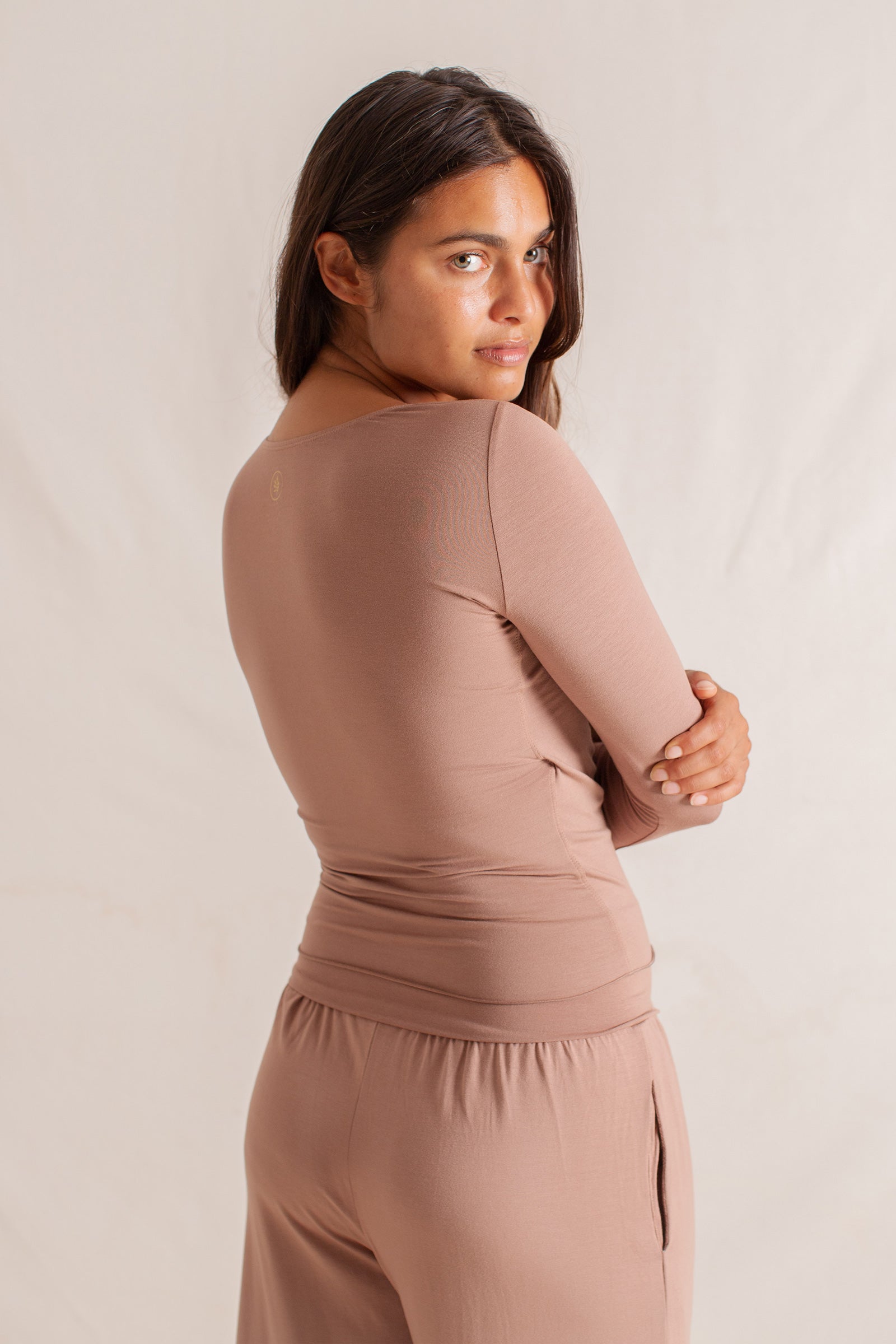 Haley is wearing size XS/S. Bust 87cm (34.25”), Waist 63cm (24.8”), Hips 92cm (36.22”), Height 172cm (5.6”) | Size XS/S