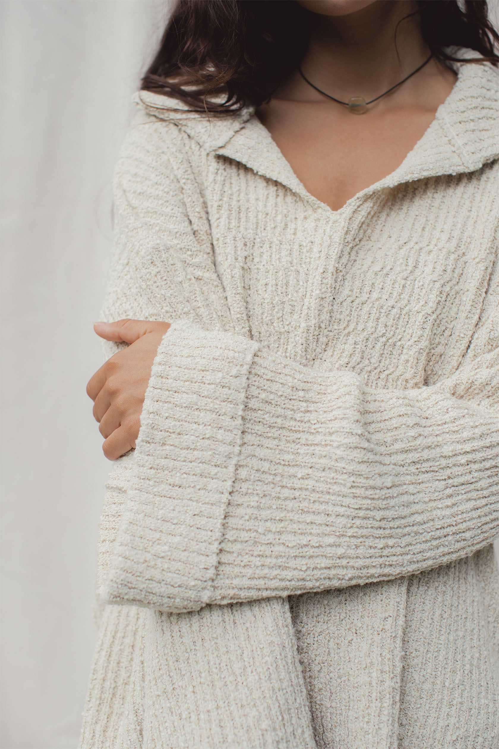 Jasmine usually wears size XS. She is 166cm(5.5”) tall and Bust 77cm(30.2”) | Size XS