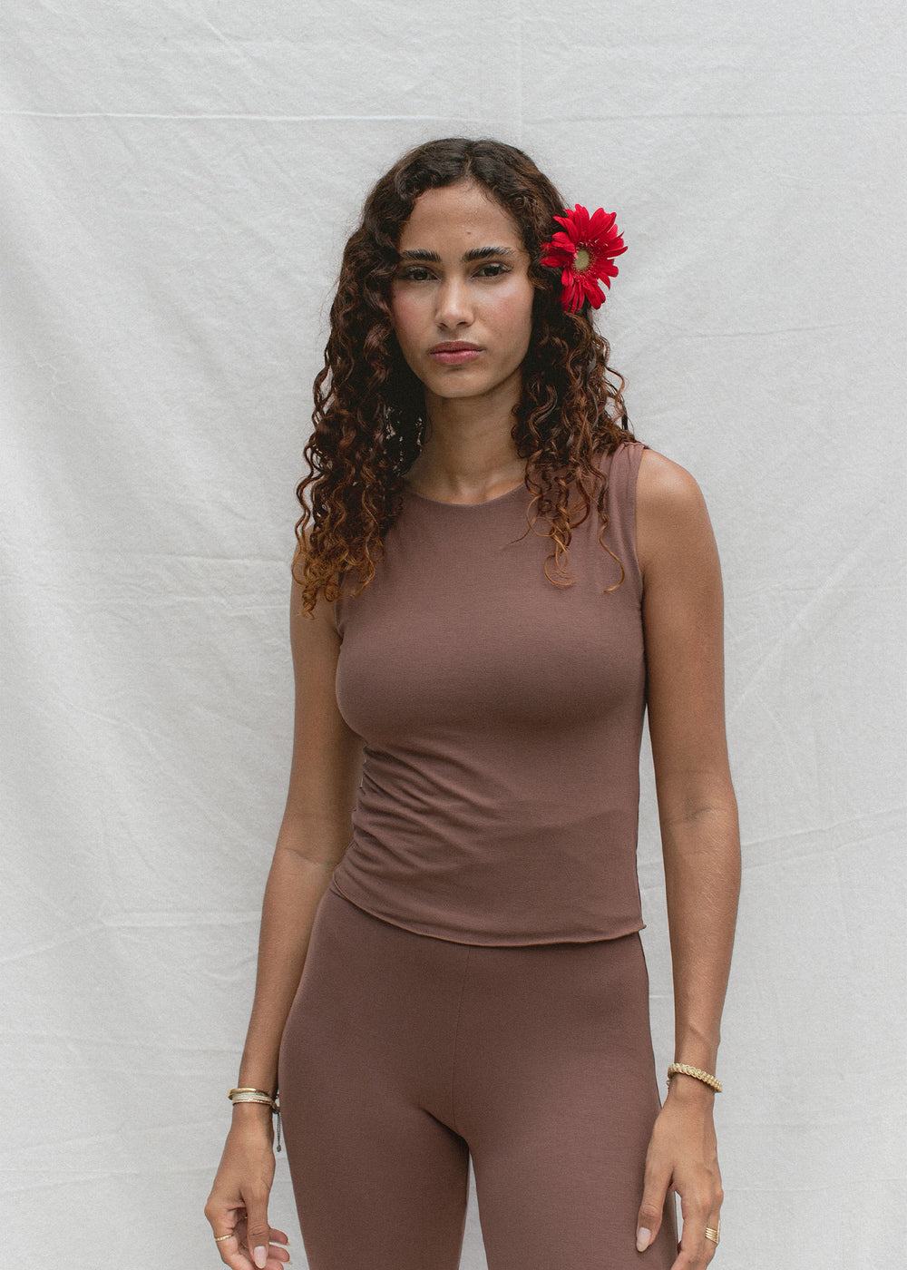 Nissia is wearing size XS/S. Height 172cm (5.6”), Bust 85cm (33.4”), Waist 61cm (24”), Hips 89cm (35”) | Size XS/S