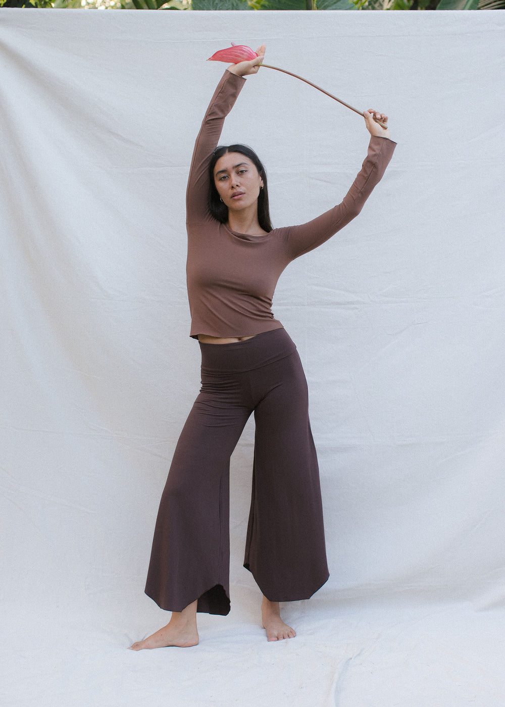 Eva wears size M. Height 174cm (5.7”), Bust 83cm (32.7”), Waist 69cm (27.2”), Hips 96cm (37.8”) | Size M