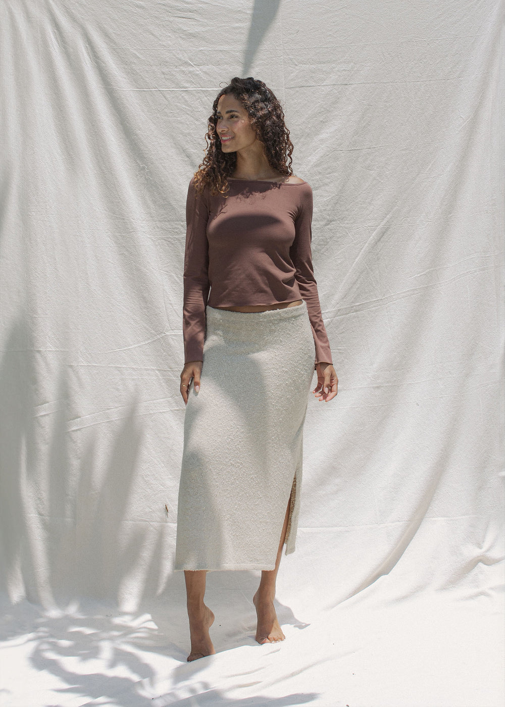 Nissia is wearing size XS/S. Height 172cm (5.6”), Bust 85cm (33.4”), Waist 61cm (24”), Hips 89cm (35”) | Size XS/S