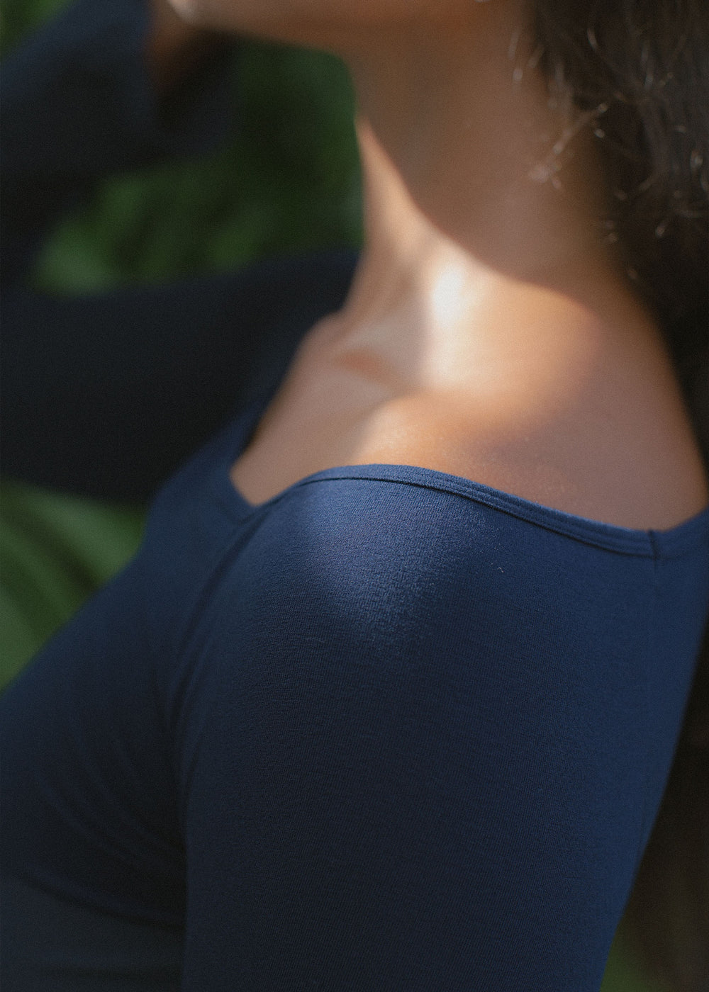 Kristin is wearing size M/L. Height 177cm (5.8”), Bust 87cm (34.2”), Waist 74cm (29”), Hips 94cm (37”)  | Size M/L