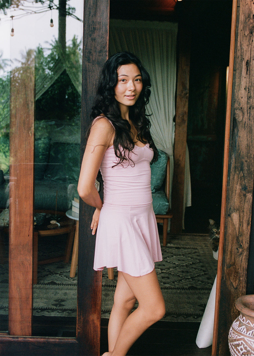 Yuki wears size XXS/XS. She is 163cm (5.3”) tall, Bust 85cm (33.6”), Waist 69cm (27.2”), Hips 75cm (29.5”) | Size XXS/XS