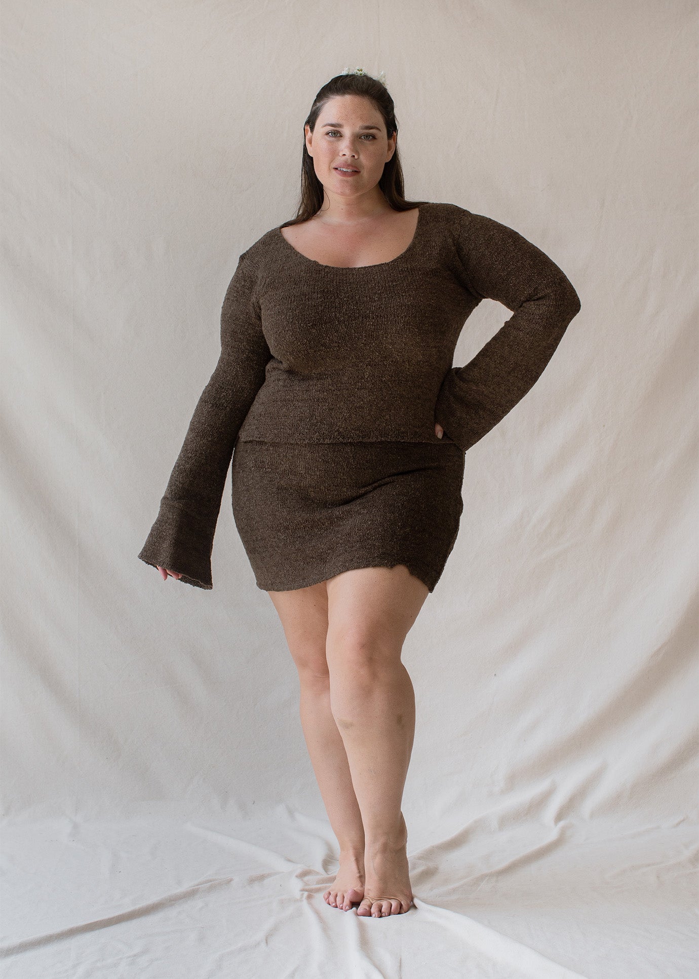 Michelle is wearing XL/XXL Bust 115cm (45.3”), Waist 93 (36.6”), Hips 123cm (48.4”), Height 168cm (5.5”)  | Size XL/XXL