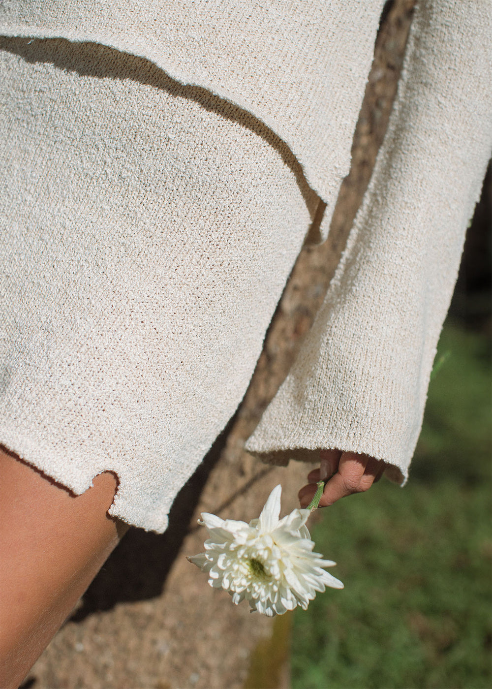 Andrea is wearing size XS/S. Bust 80cm (31.5”), Waist 69cm (27.2”), Hips 94cm(37”), Height 175cm(5.7”) | Size XS/S