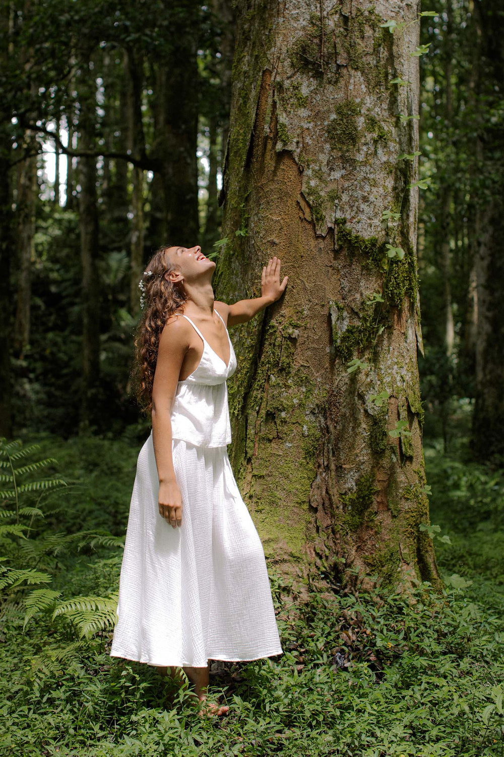 Lucy is wearing size XS/S. Bust: 83cm (32.6”), Waist: 57cm(22.4”), Height 170cm(5.6”) | Size XS/S