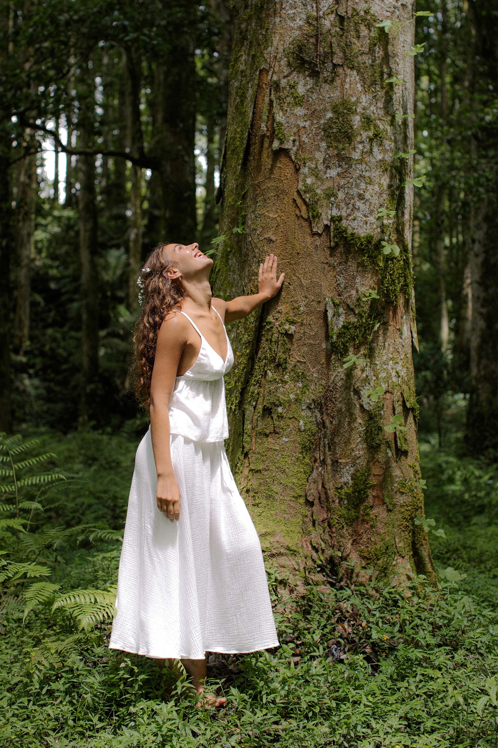 Lucy is wearing size XS/S. Bust: 83cm (32.6”), Waist: 57cm(22.4”), Height 170cm(5.6”) | Size XS/S