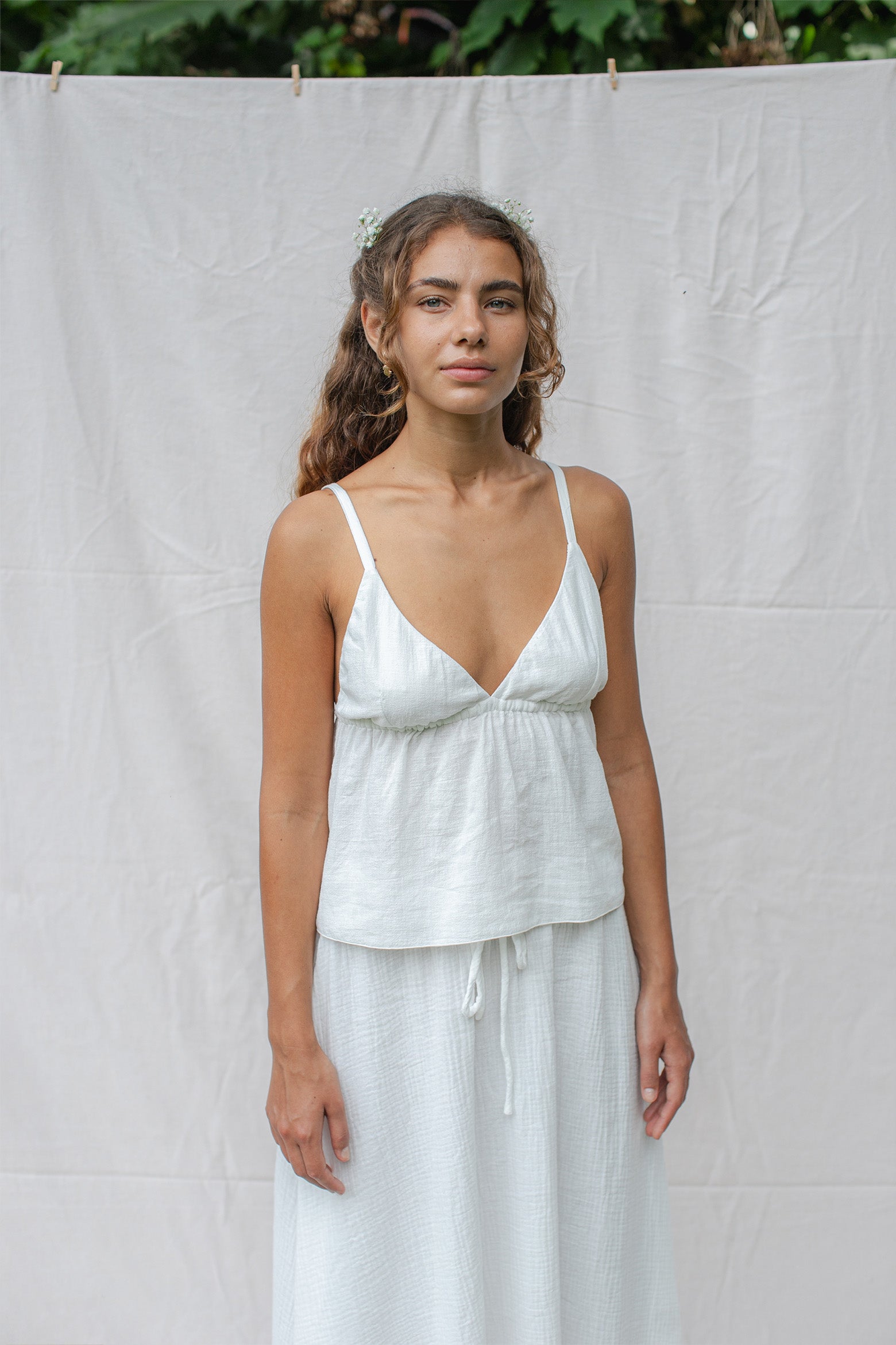 Lucy is wearing size XS/S. Bust: 83cm (32.6”), Waist: 57cm(22.4”), Height 170cm(5.6”) | Size XS/S