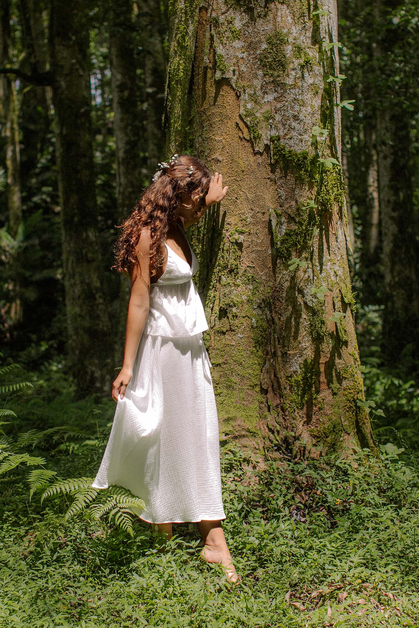 Lucy is wearing size XS/S. Waist: 57cm(22.4”), Hips: 96cm(37.8”), Height 170cm(5.6”) | Size XS/S