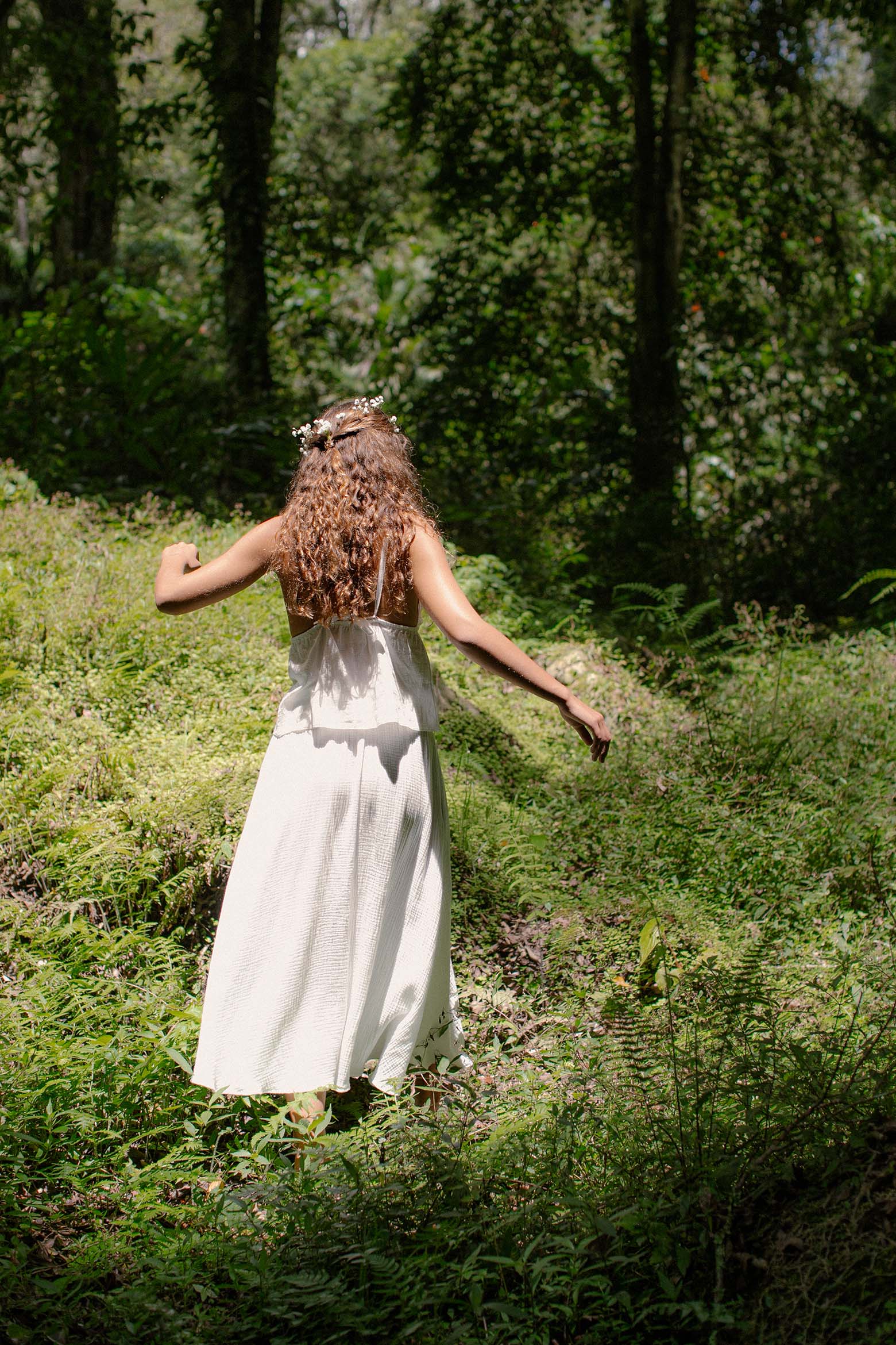 Lucy is wearing size XS/S. Waist: 57cm(22.4”), Hips: 96cm(37.8”), Height 170cm(5.6”) | Size XS/S