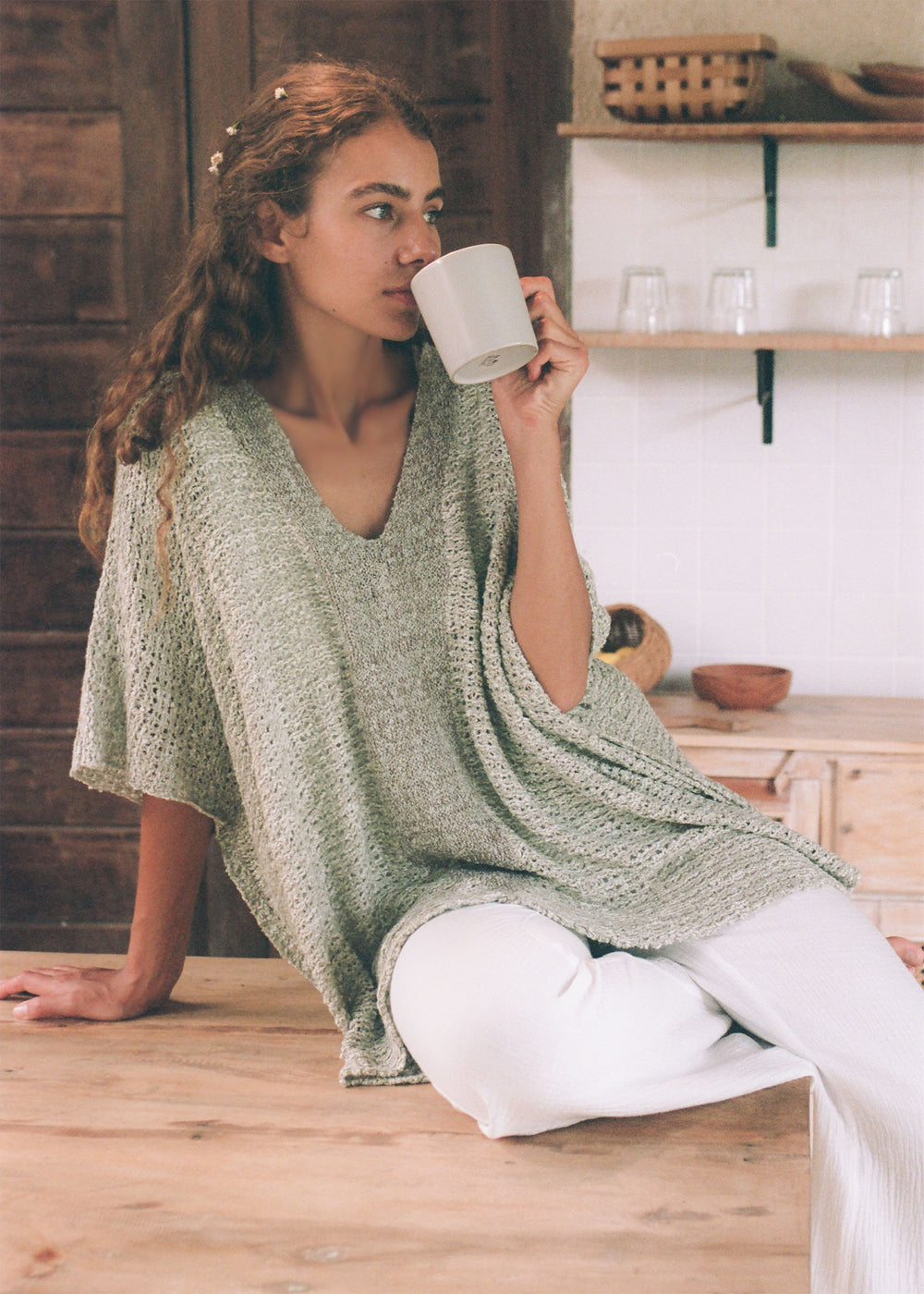 Lucy usually wears size XS. Bust: 83cm (32.6”), Waist: 57cm(22.4”), Height 170cm(5.6”) | One Size