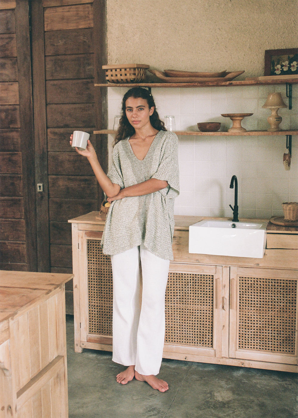 Lucy usually wears size XS. Bust: 83cm (32.6”), Waist: 57cm(22.4”), Height 170cm(5.6”) | One Size