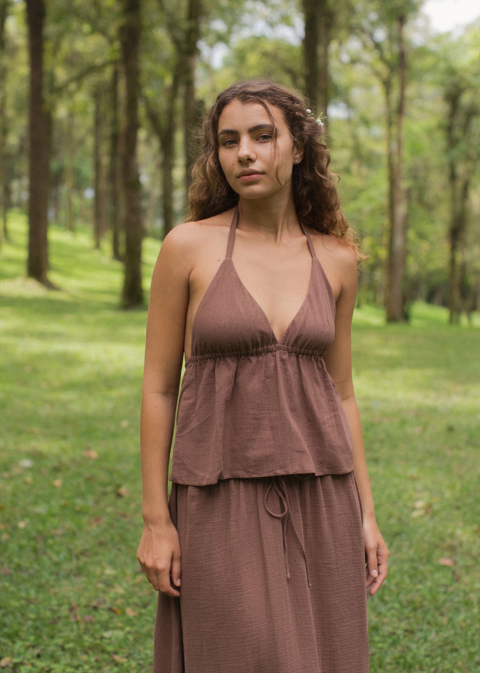 Lucy is wearing size XS/S. Bust: 83cm (32.6”), Waist: 57cm(22.4”), Height 170cm(5.6”). | Size XS/S