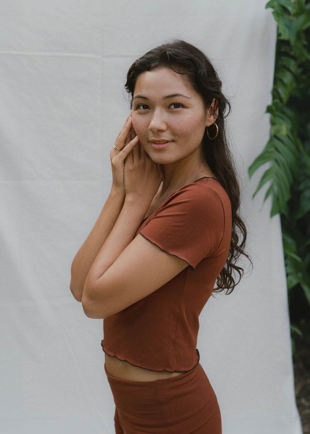 Yuki wears size XS/S. She is 163 cm (5.3”) tall, Bust 85cm(33.6”), Waist 69cm(27.2”). | Size XS/S