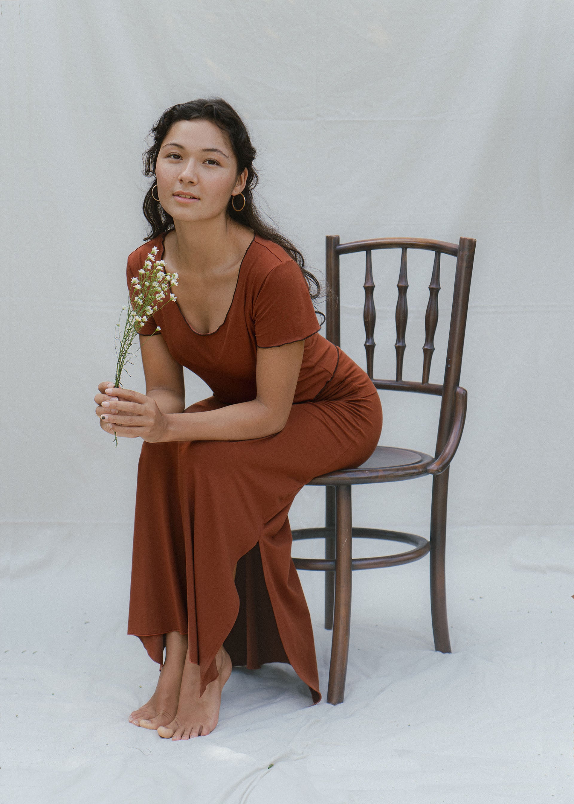 Yuki wears size XS/S. She is 163 cm (5.3”) tall, Bust 85cm(33.6”), Waist 69cm(27.2”). | Size XS/S