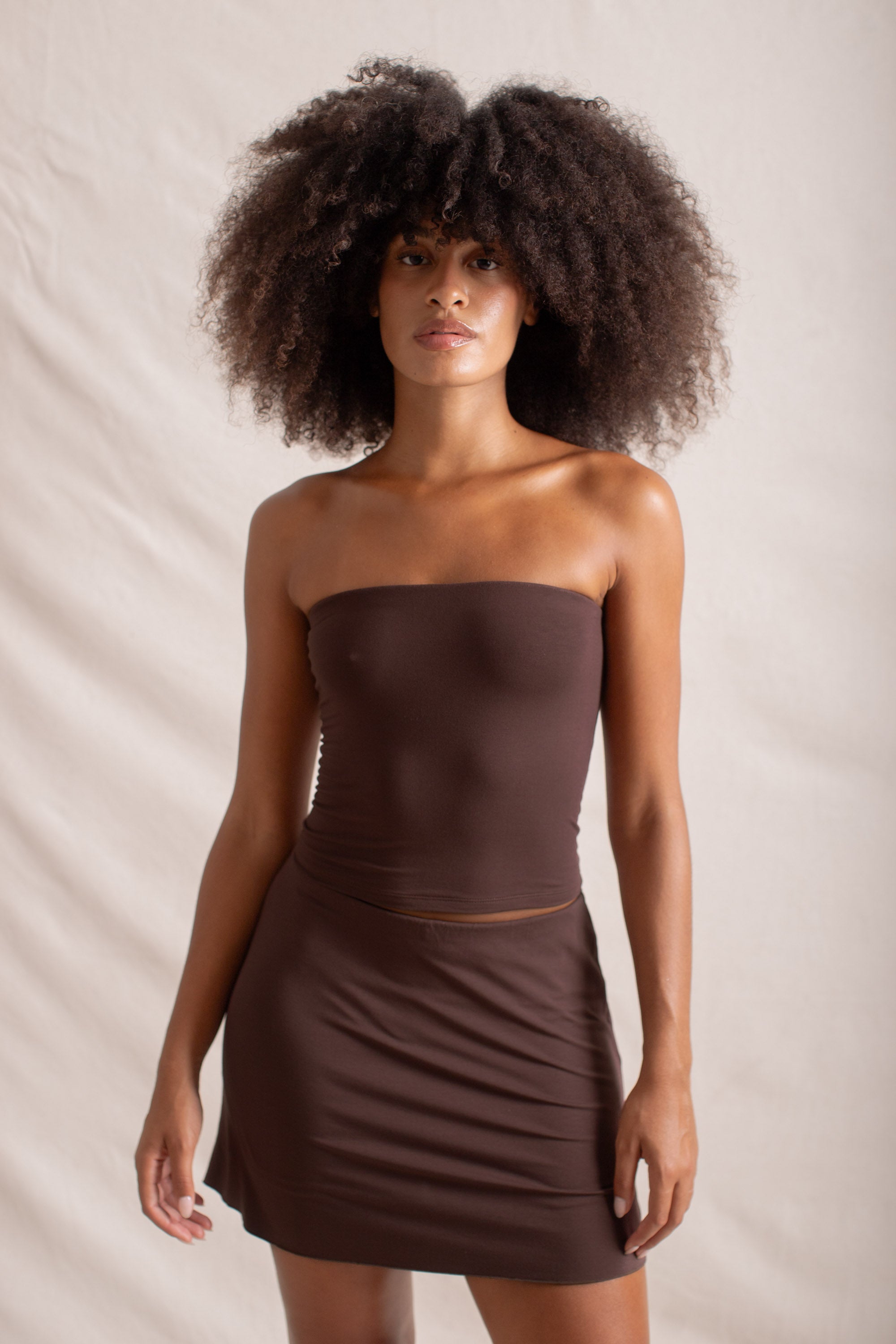 Chloe is wearing size S on Top and L/XL on Bottom, Bust 84cm (33.1”), Waist 68cm (26.8”), Hips 105cm (41.3”),  Height 173cm (5.7”) | Size L/XL