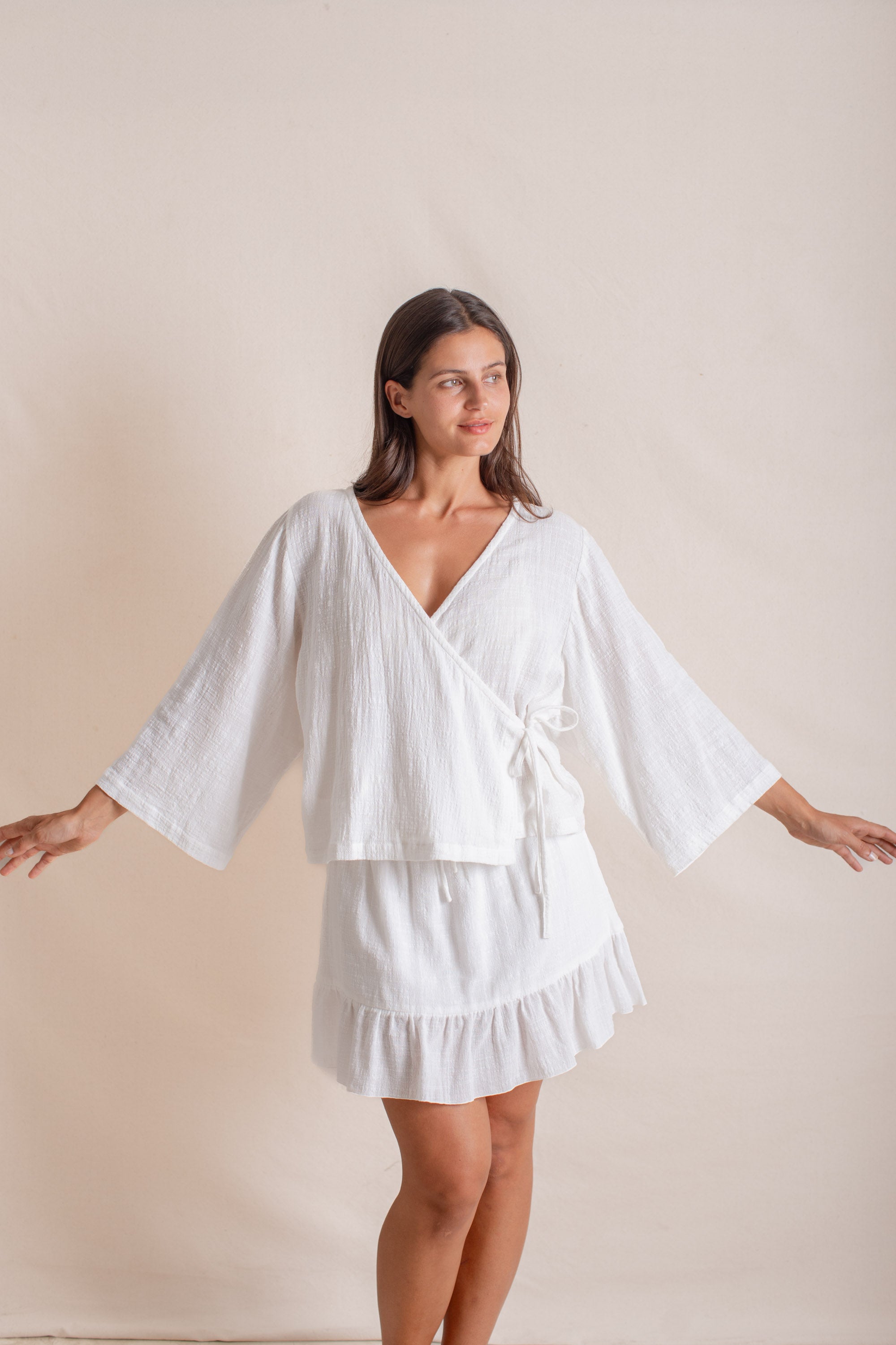 Thea is wearing size XS/S, Bust 86cm (33.9”), Waist 64cm (25.2”), Hips 94cm (37”), Height 170cm (5.58”)  | Size XS/S