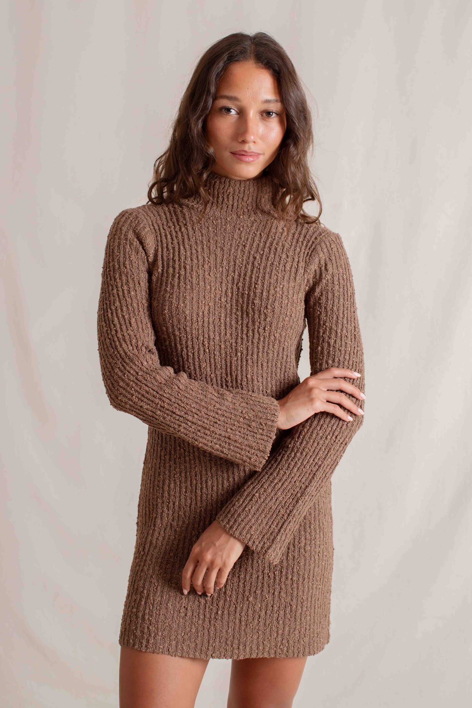 Dakota is wearing XS/S. Bust 79cm (31.1”), Waist 65cm (25.5”), Hips 90cm (35.4”), Height 173cm (5.6”) | Size XS/S