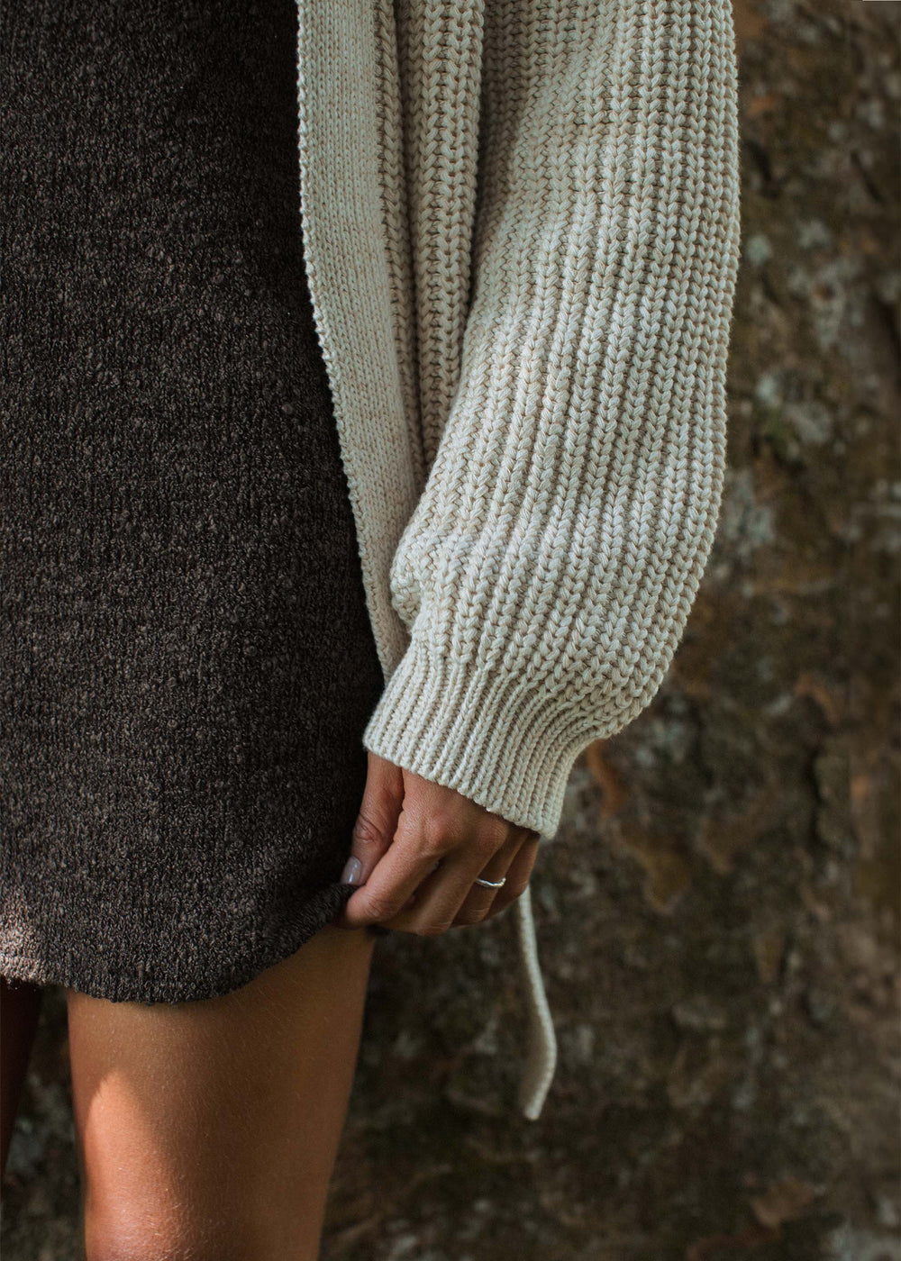 Andrea usually wears size XS/S. Bust 80cm (31.5”), Waist 69cm (27.2”), Hips 94cm(37”), Height 175cm(5.7”) | One Size