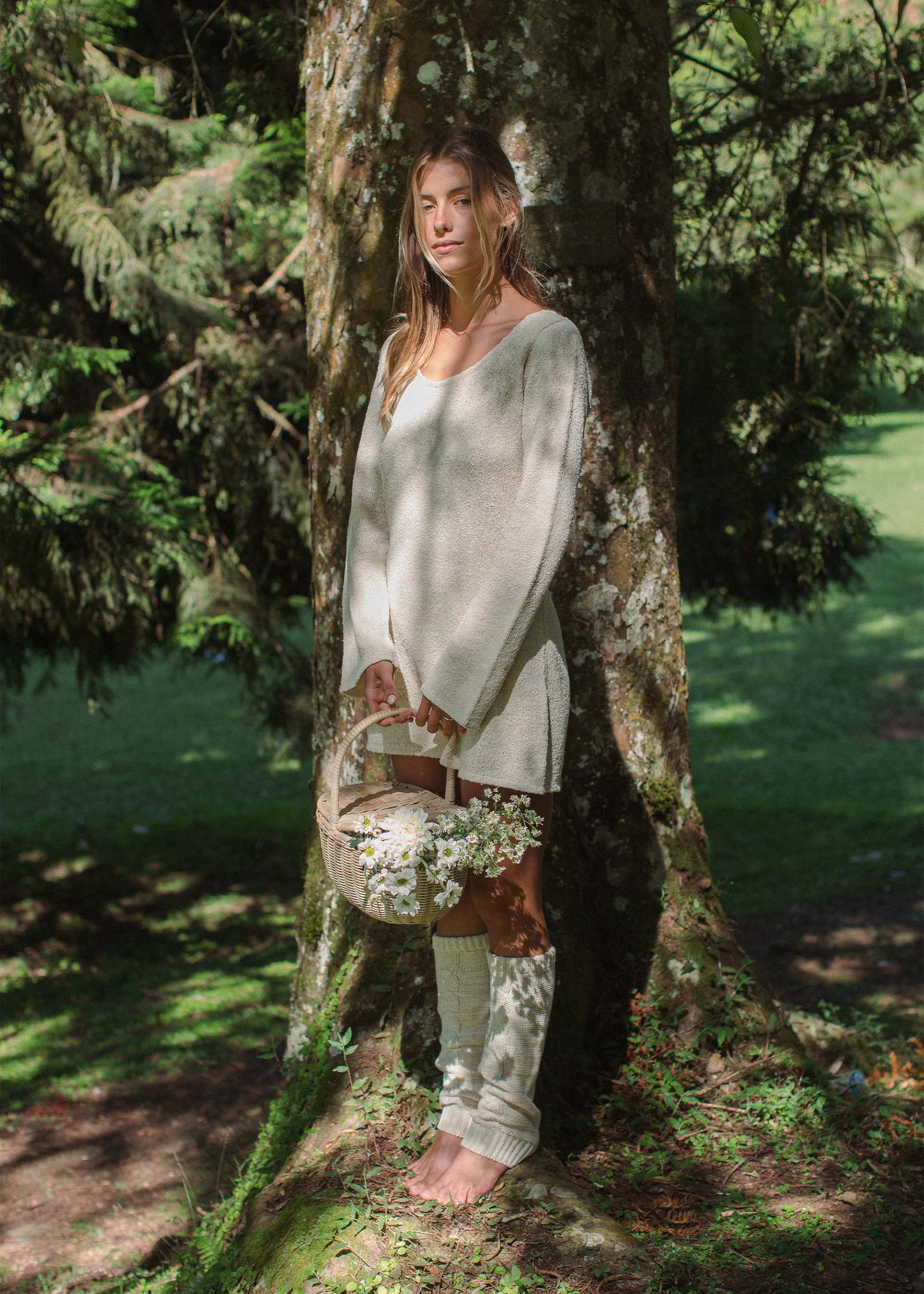 Andrea is wearing size XS/S. Bust 80cm (31.5”), Waist 69cm (27.2”), Hips 94cm(37”), Height 175cm(5.7”) | Size XS/S