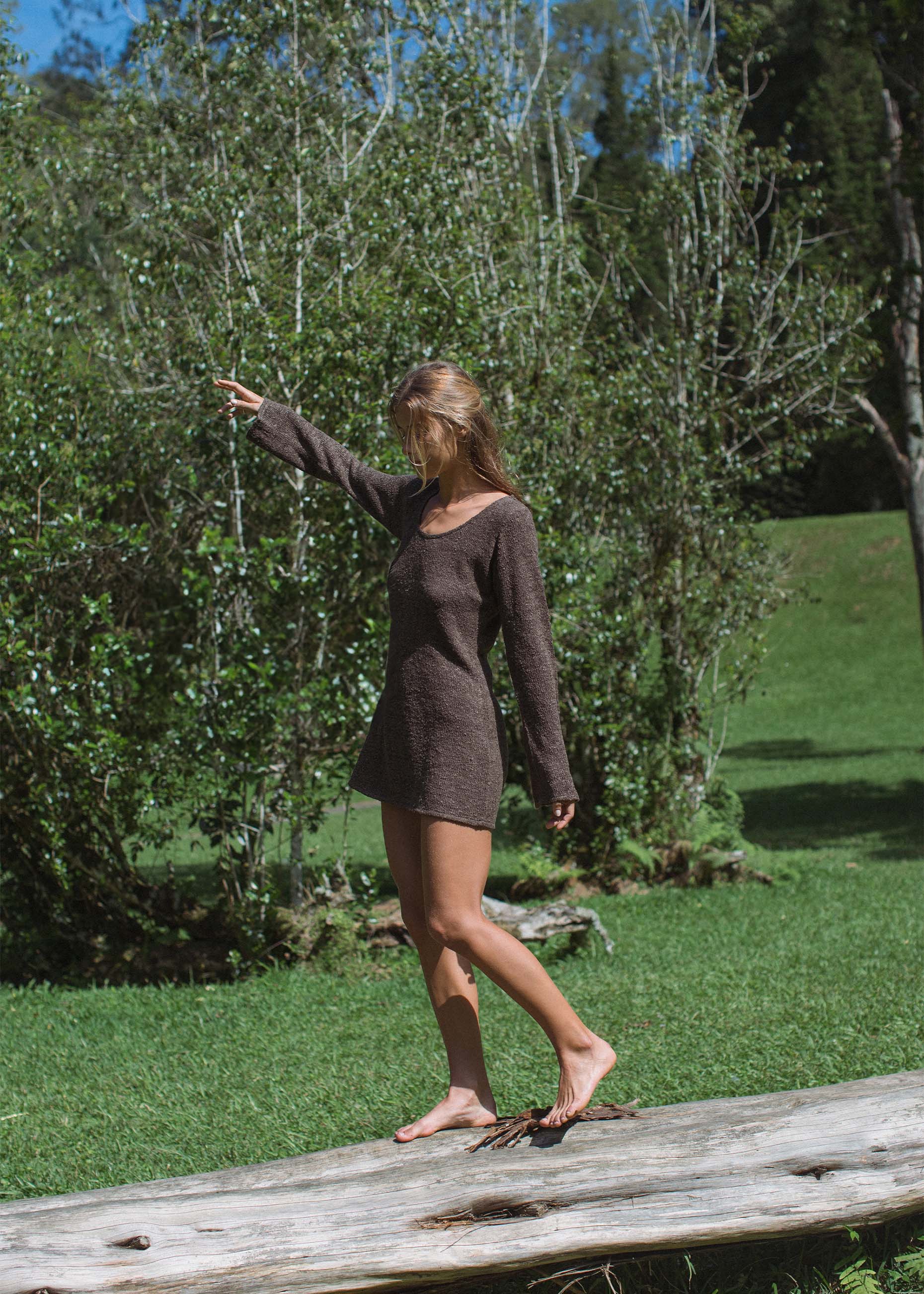 Andrea is wearing size XS/S. Bust 80cm (31.5”), Waist 69cm (27.2”), Hips 94cm(37”), Height 175cm(5.7”) | Size XS/S