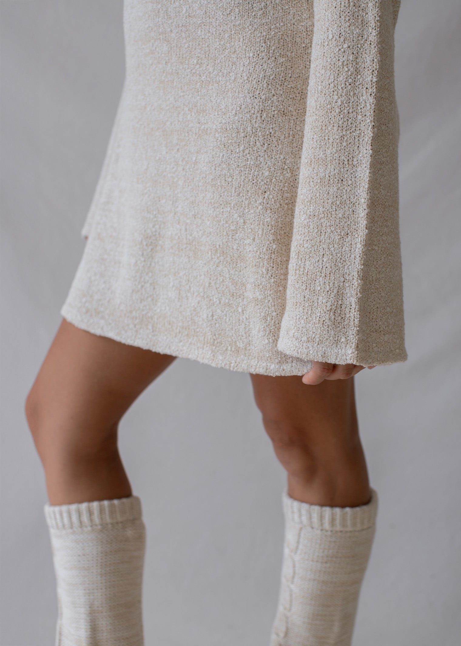 Amber wears size XS/S. Height 160cm (5.2”), Bust 83cm (32.7”), Waist 72cm (28.3”), Hips 87cm (34.2”) | Size XS/S