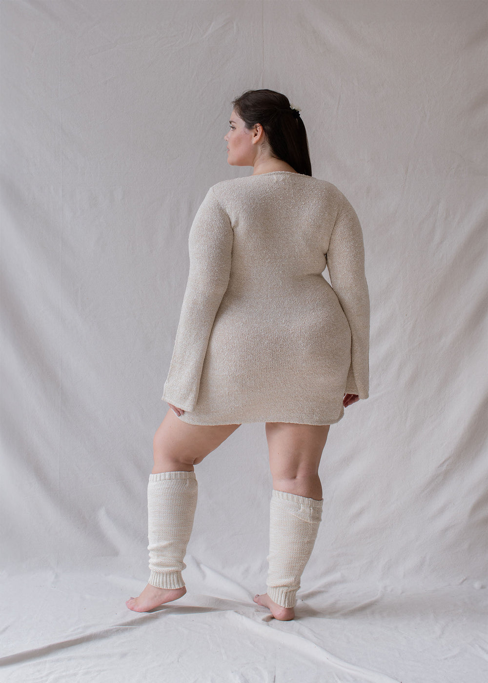 Michelle is wearing XL/XXL Bust 115cm (45.3”), Waist 93 (36.6”), Hips 123cm (48.4”), Height 168cm (5.5”)  | Size XL/XXL